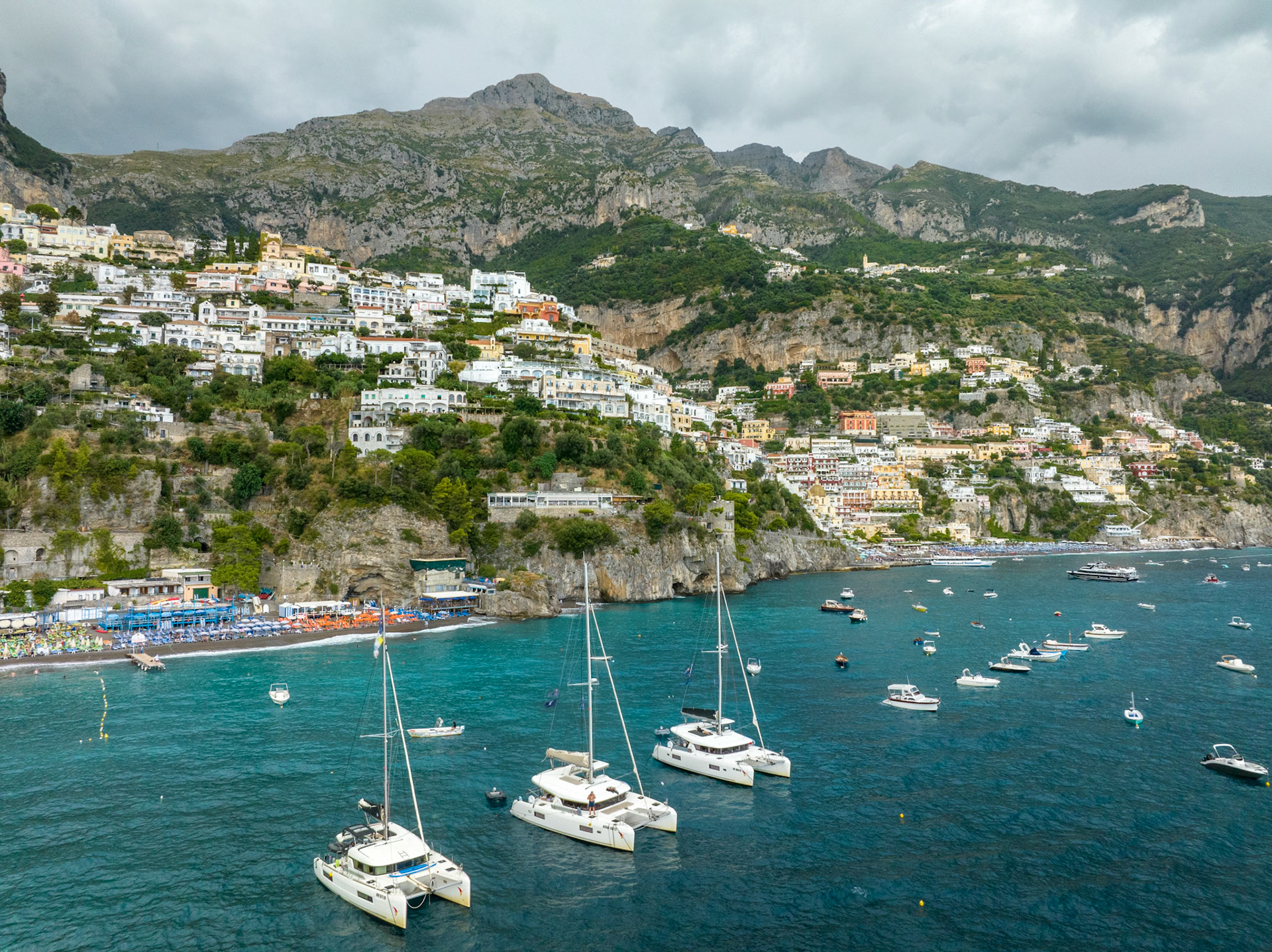 Positano (40°37'29" N 14°28'55" E)