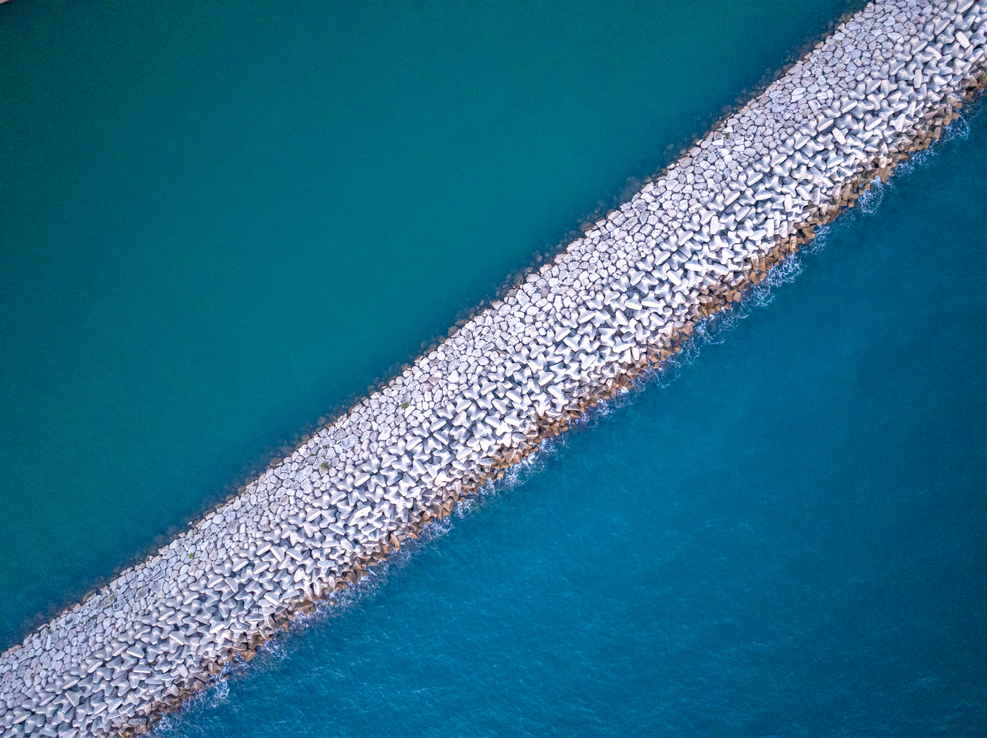 Salerno (40°38'28" N 14°48'56" E)