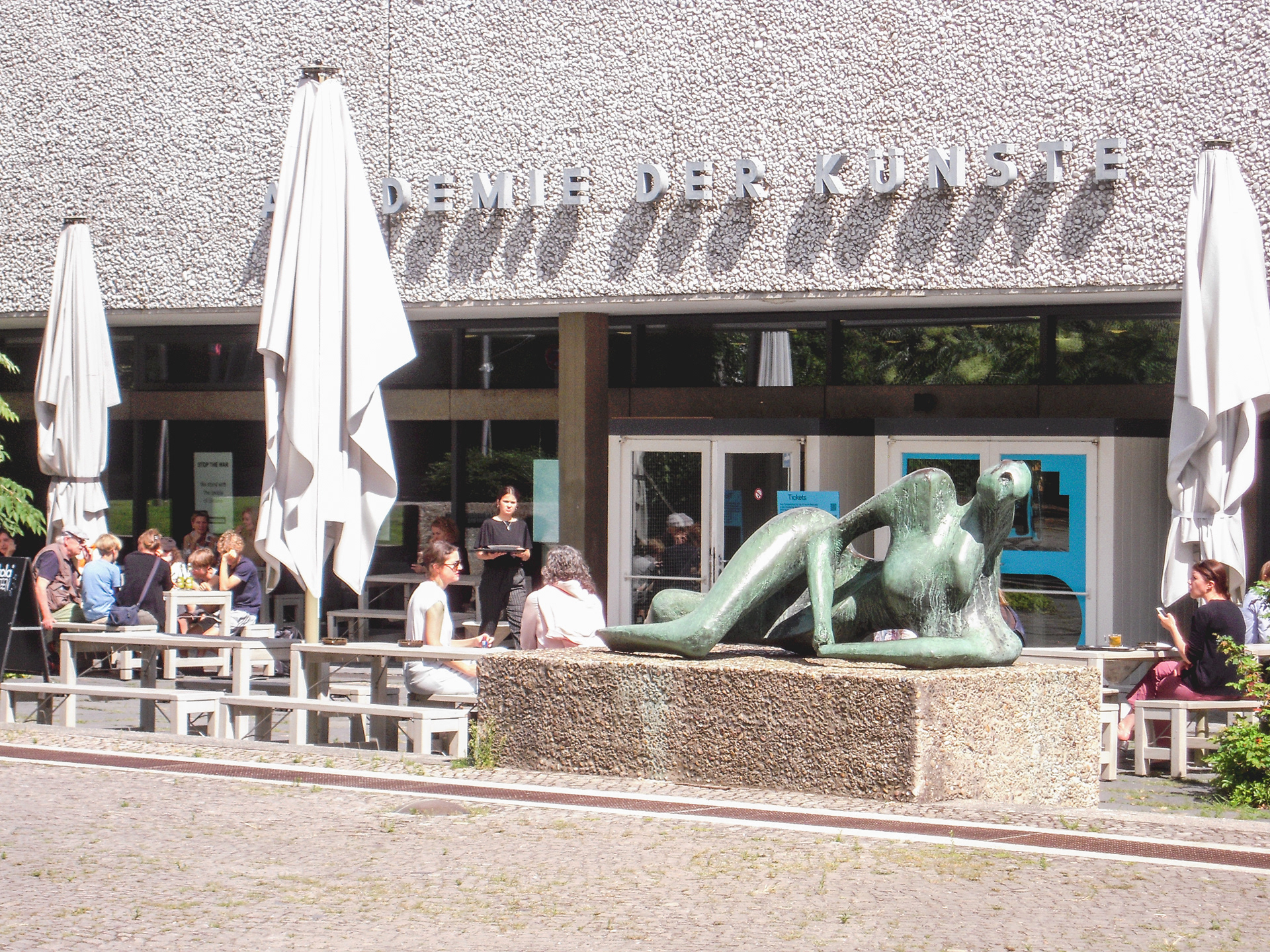 Hanseatenweg 10 - Akademie der Künste – Werner Düttmann