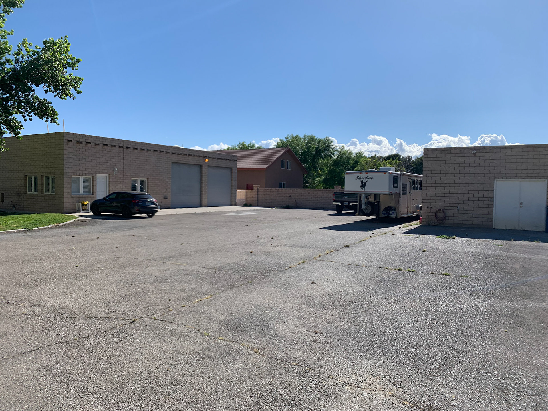 Front Parking and Trailer Offload