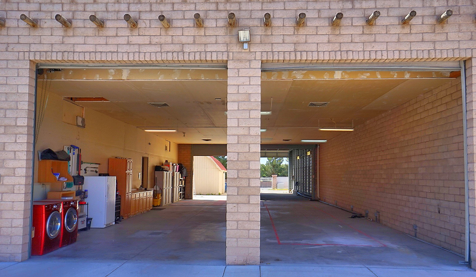 Guest House Garage