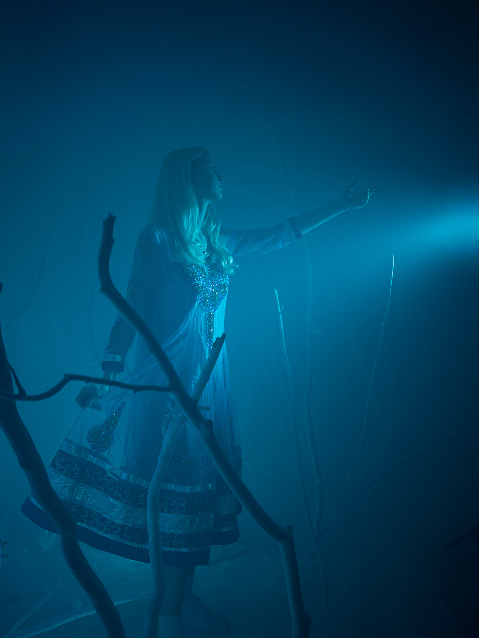 Frozen: Rivo, Elz Management