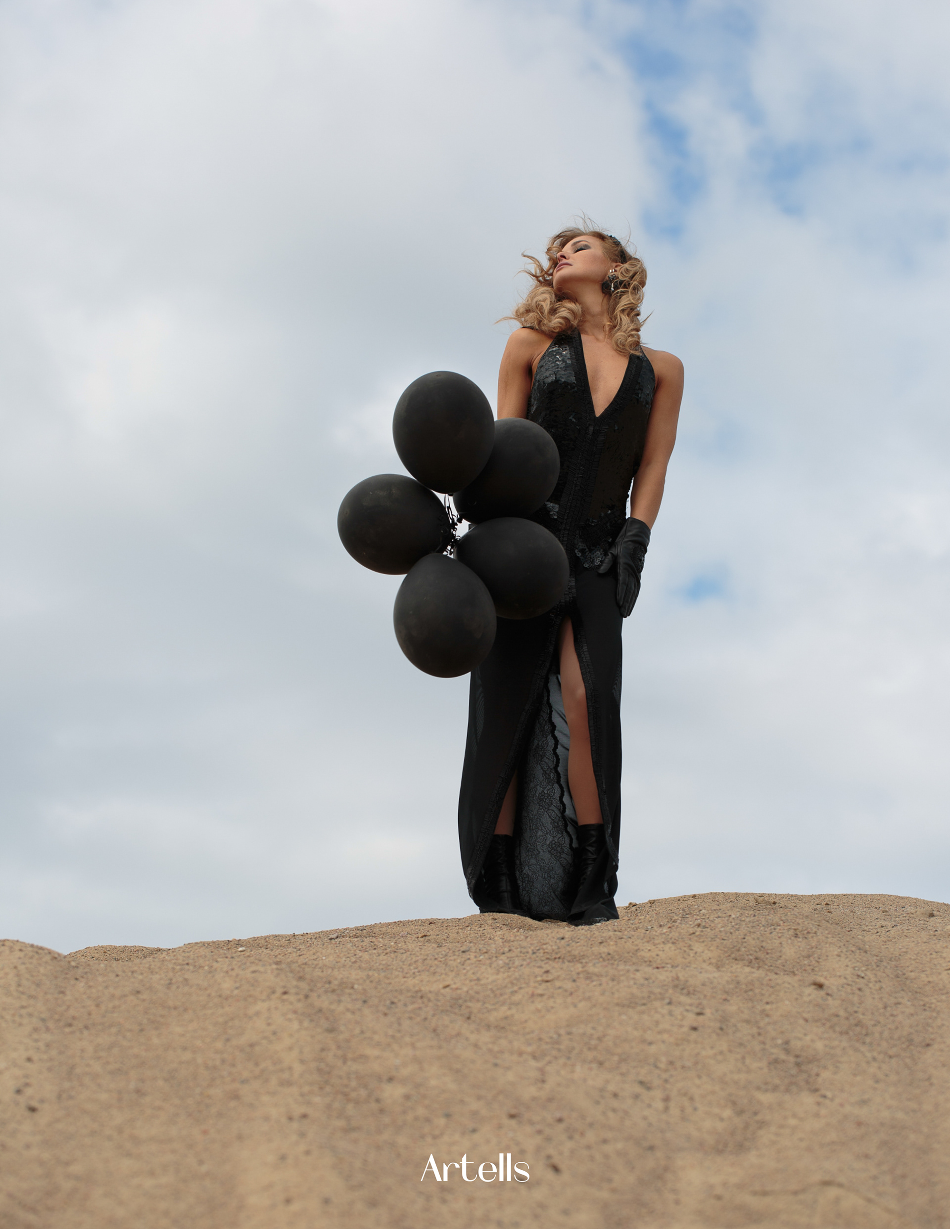 Dres: Siret Esko, Jewelry: Marika Pavluss