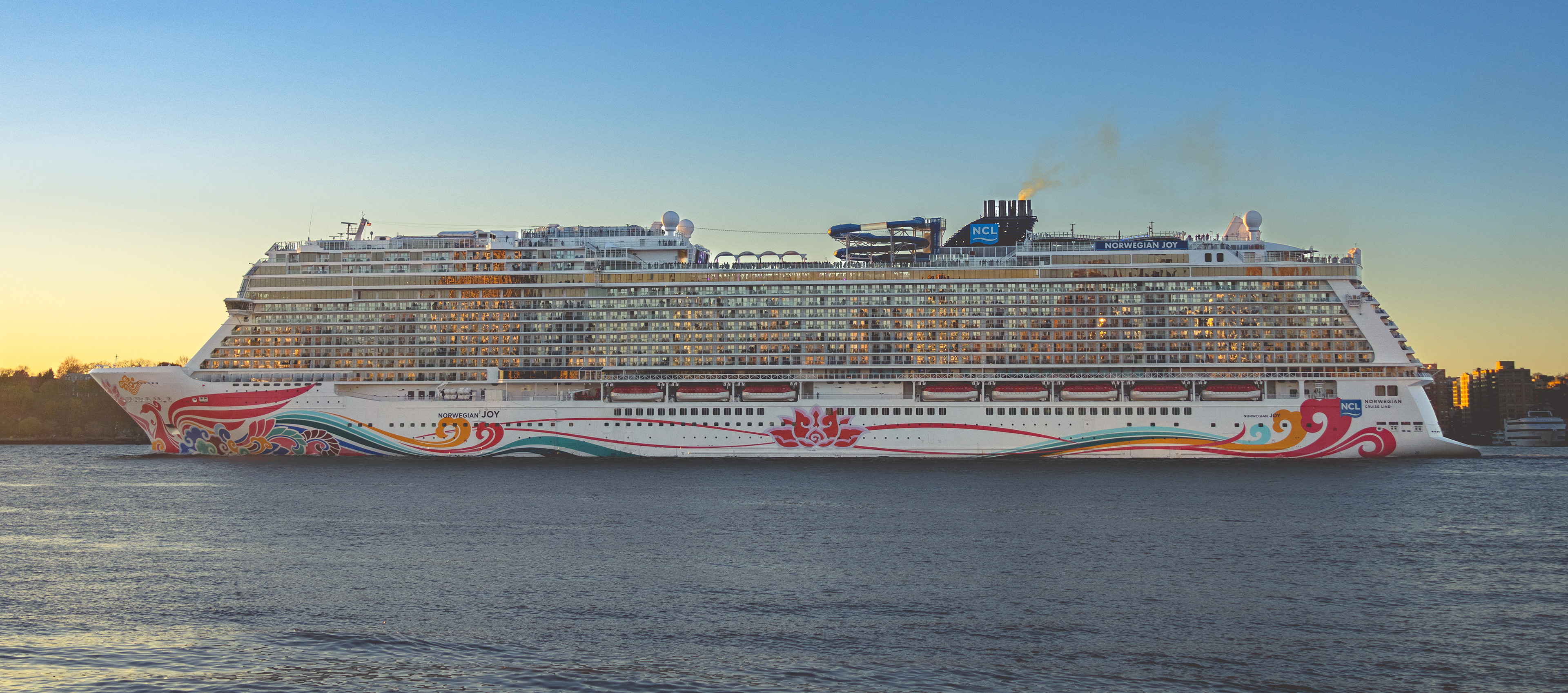 Chelsea twilight, from the water