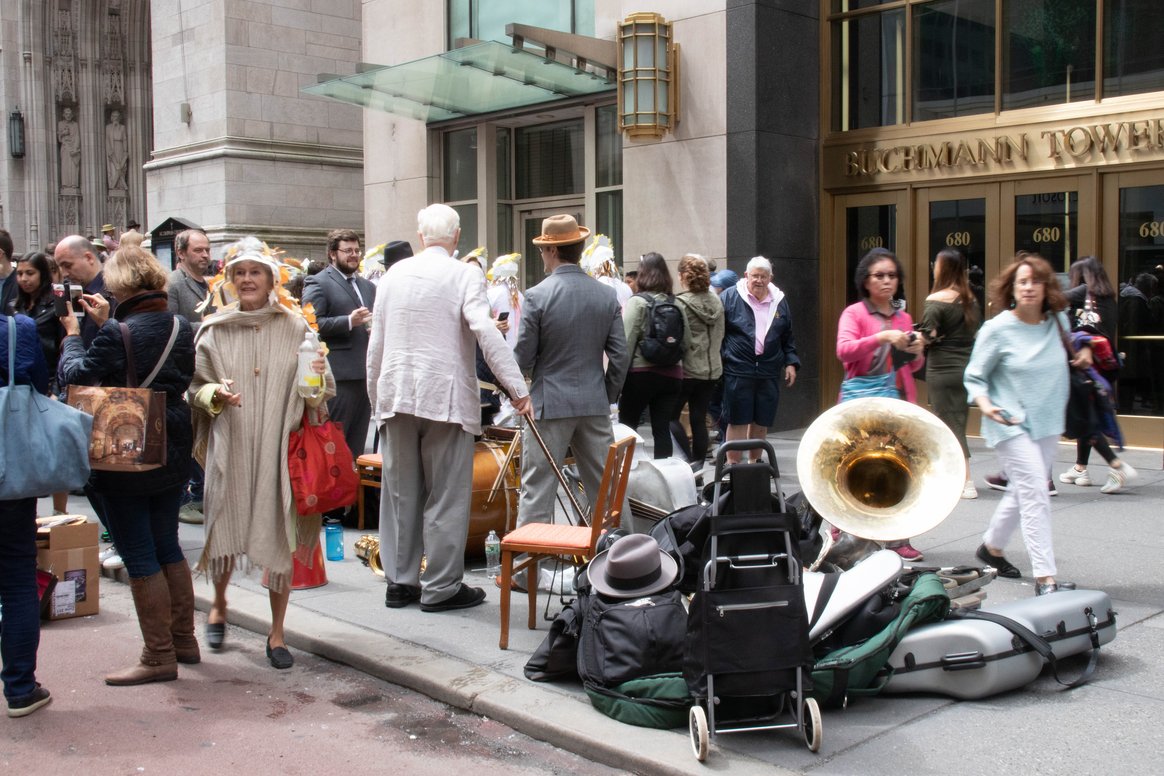 Sax and violins on 5th