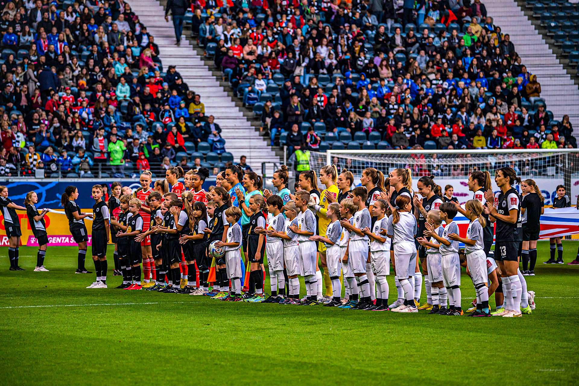 Flyeralarm Frauen Bundesliga 2022, Season Opening Match, Deutsche Bank Park 