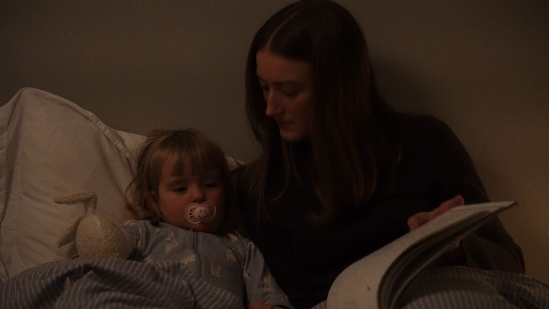 Actors: Johanna Øyno & Inga, People who do not know each other - Cora Durmann