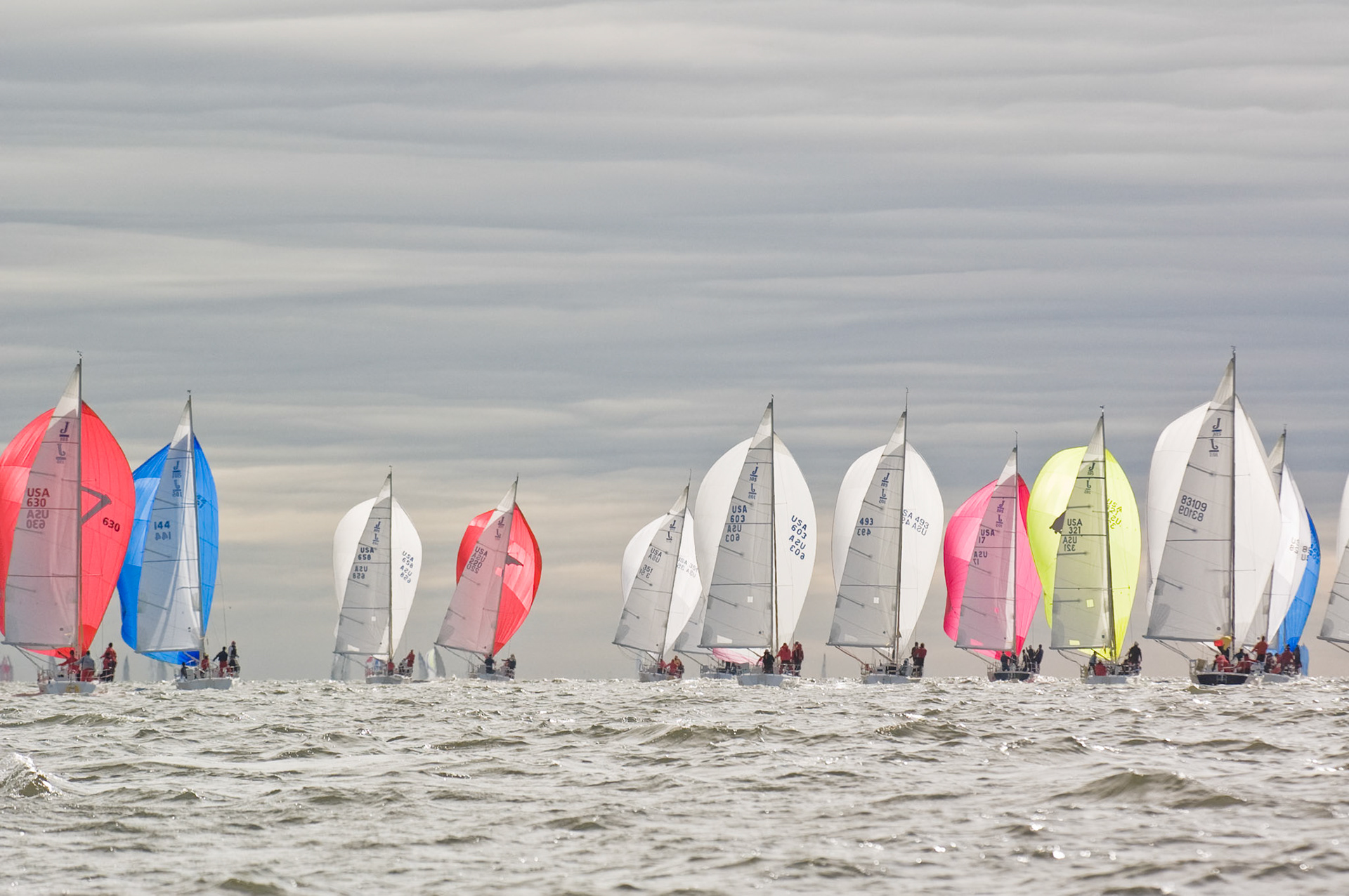 NOVEMBER 3, 2007 - ANNAPOLIS, MD, USA - Over 100 boats in two fleets compete on the Chesapeake during the 2007 J/105 North Americans. - IMAGE © 2007 ANDY HERBICK | www.andyherbickphotography.com - ALL RIGHTS RESERVED.