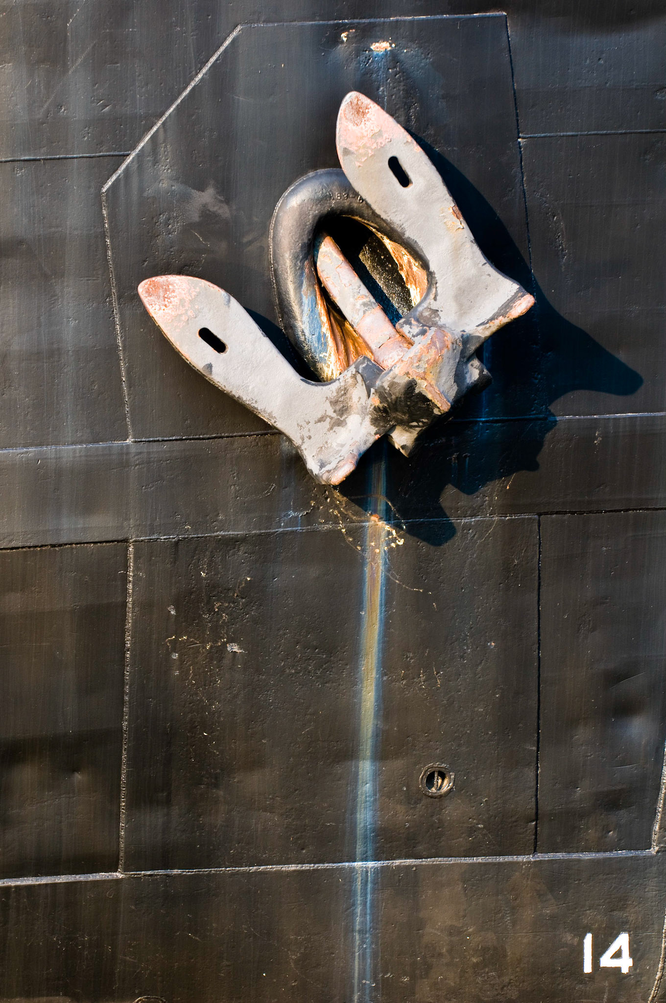 Anchor of the ex-USCGC "Hornbeam" refitted and renamed "The Dammit Janet"