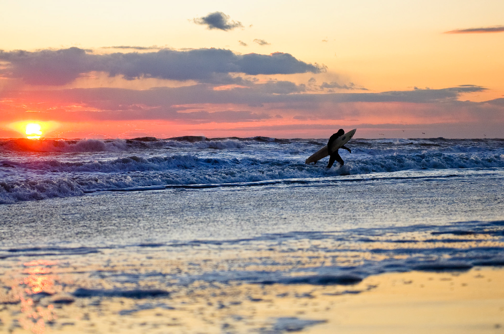 DECEMBER 28, 2009 - Long Beach, NY, USA - A wind-blown beach and ocean on Long Island. - IMAGE © Andy Herbick 2009 | www.andyherbickphotography.com - ALL RIGHTS RESERVED.