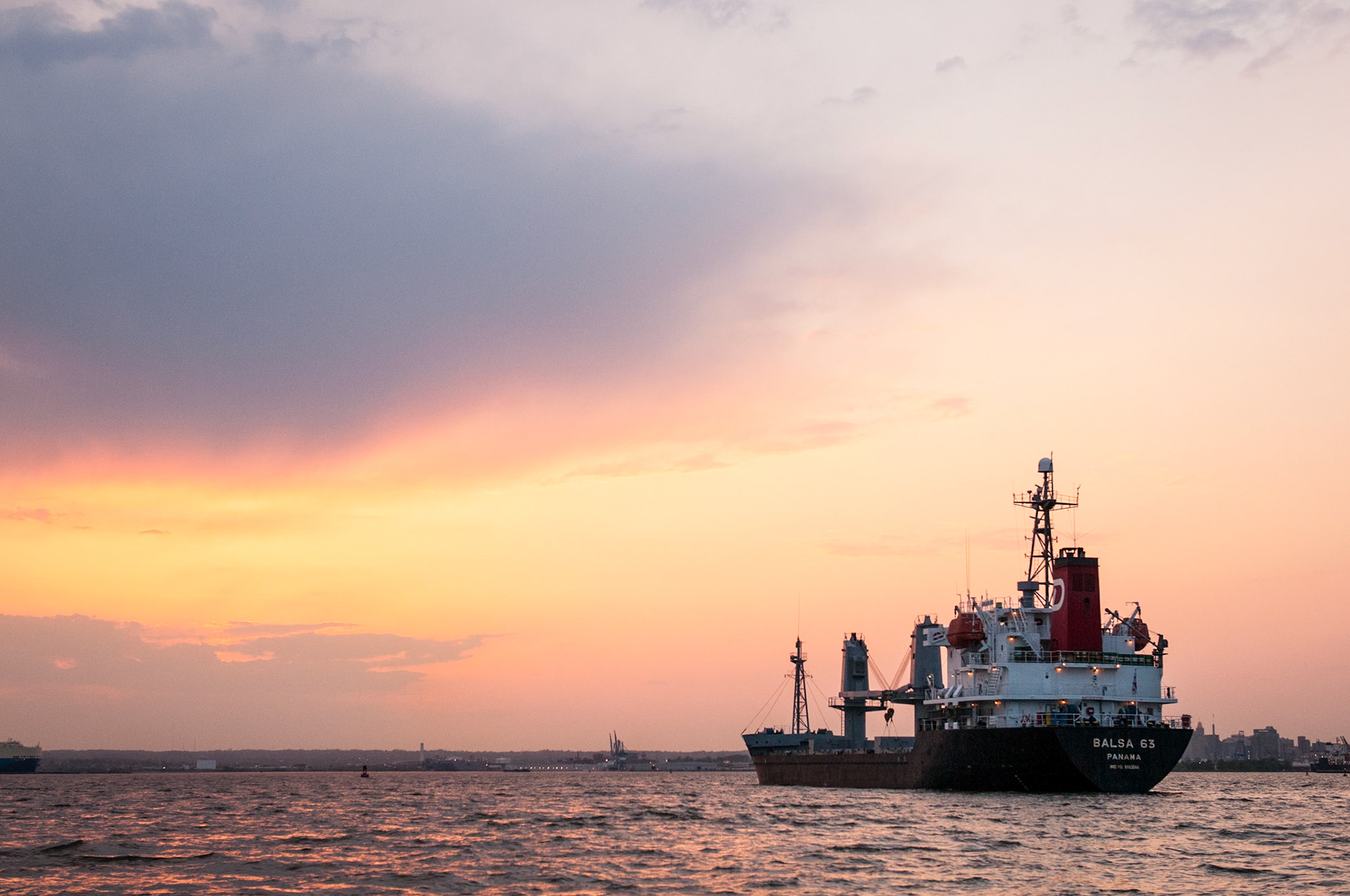 APRIL 22, 2010 - Baltimore, MD, USA - Downtown Sailing Center Series 1, Night 2 of the 2010 LOD Racing Series. - IMAGE © Andy Herbick 2010 | www.andyherbickphotography.com - ALL RIGHTS RESERVED.