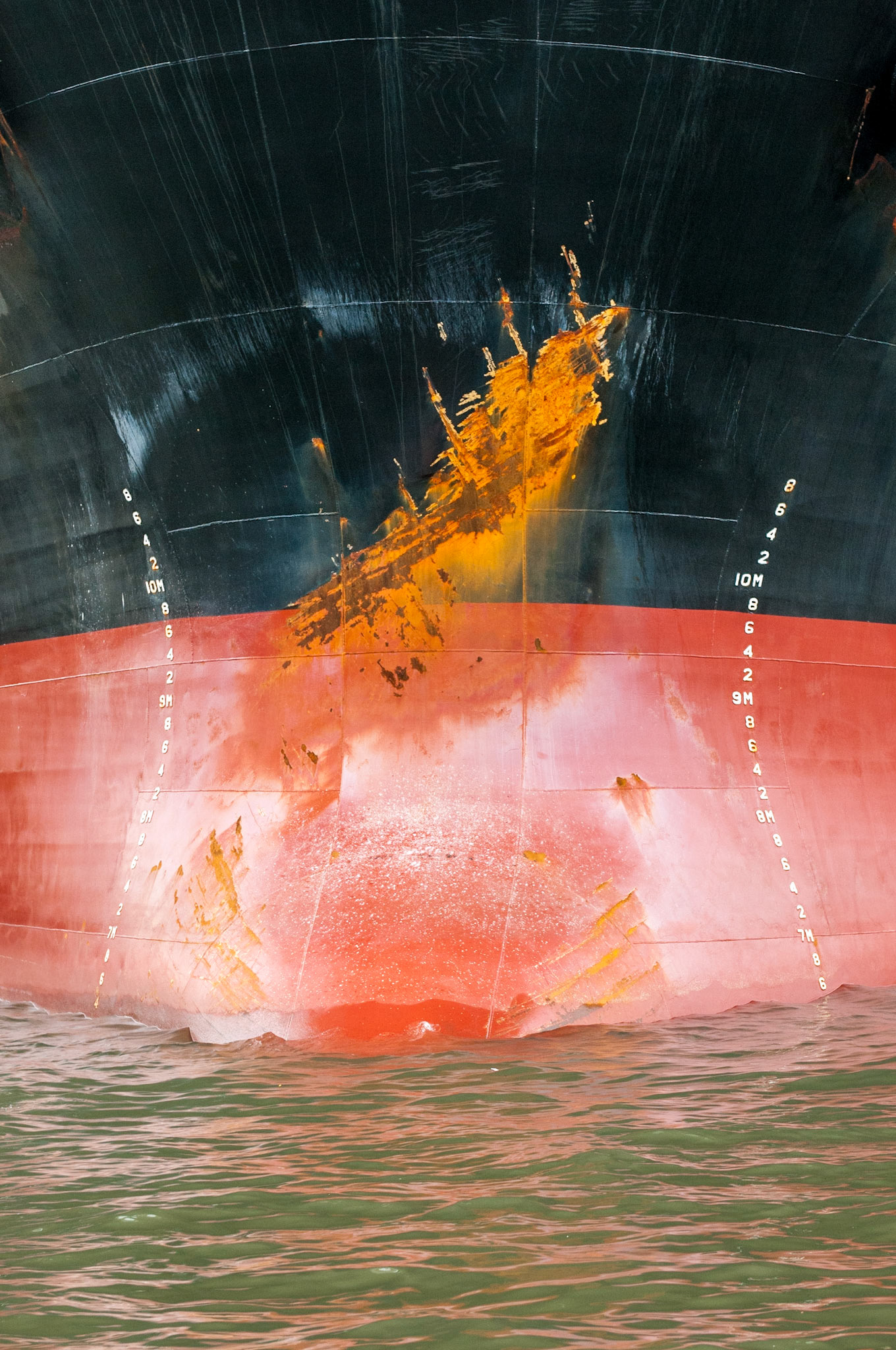 SEPTEMBER 30, 2016 - Baltimore, MD, USA - Water scenes around the Harbor - IMAGE © 2016 Andy Herbick | www.andyherbickphotography.com - ALL RIGHTS RESERVED.