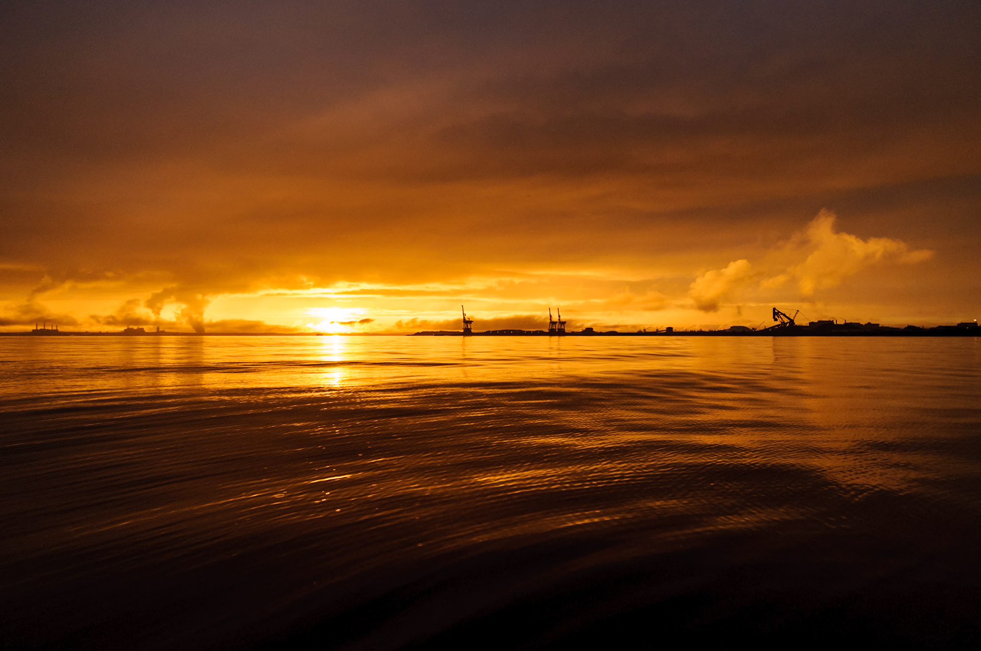 SEPTEMBER 23, 2011 - Baltimore, MD, USA - An evening break in the clouds on the first day of fall 2011 leads to a spectacular sunset on the Patapsco River. - IMAGE © Andy Herbick 2011 | www.andyherbickphotography.com - ALL RIGHTS RESERVED.