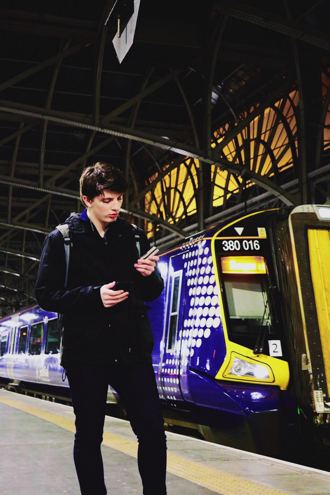 Nathan McCuaig. Glasgow Central Station, Scotland