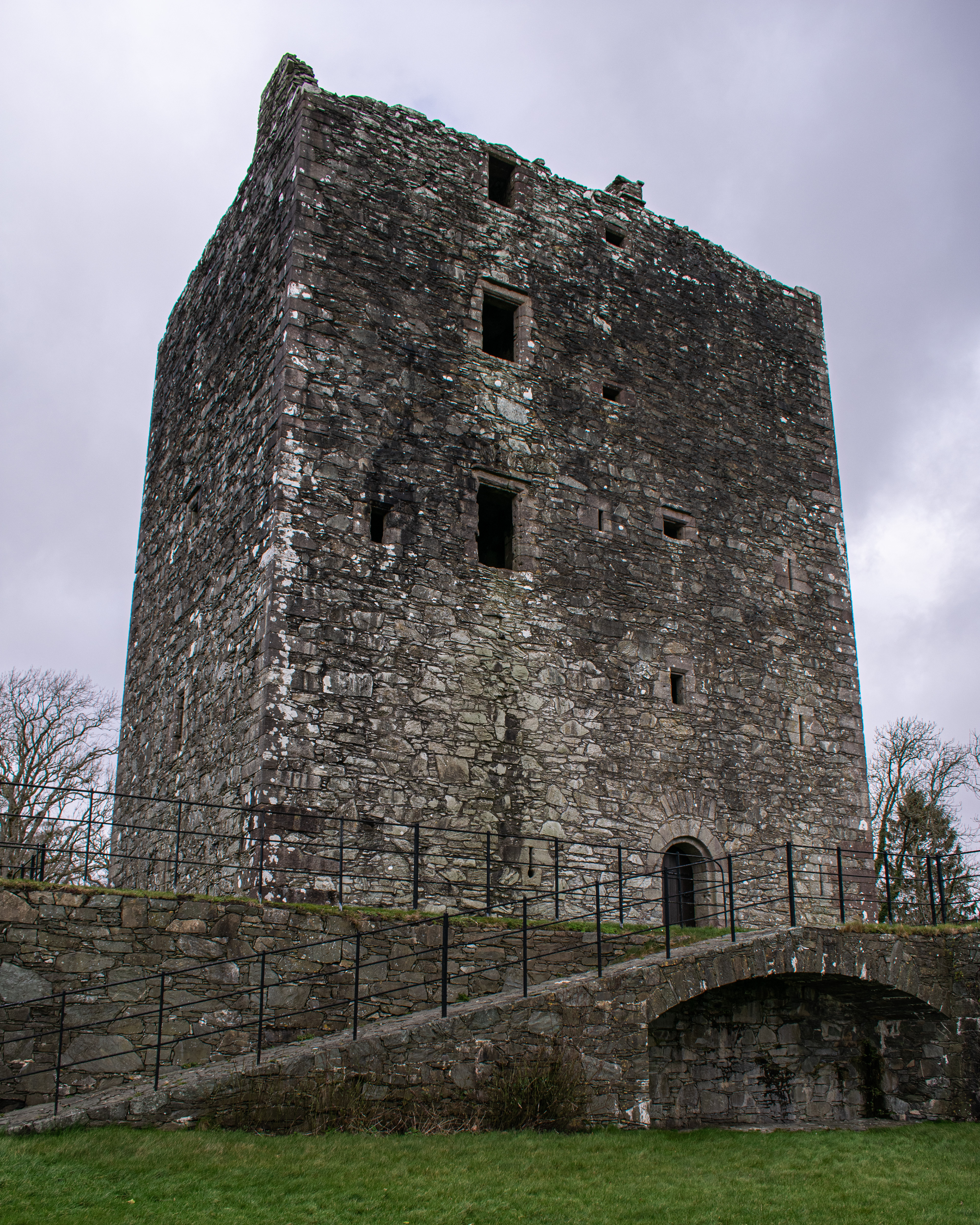 Cardoness Castle, Gatehouse of Fleet