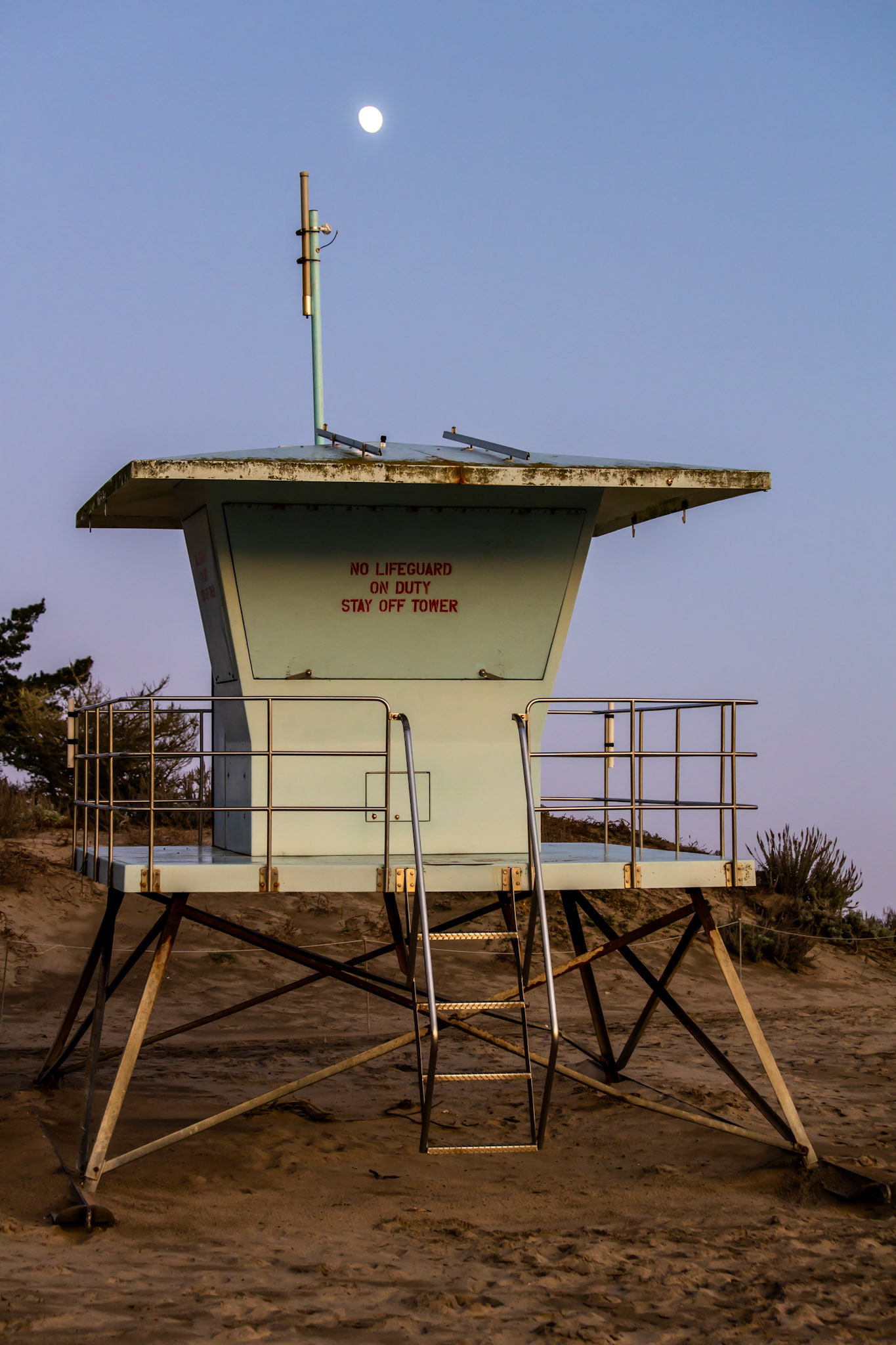 Moon over Santa Cruz