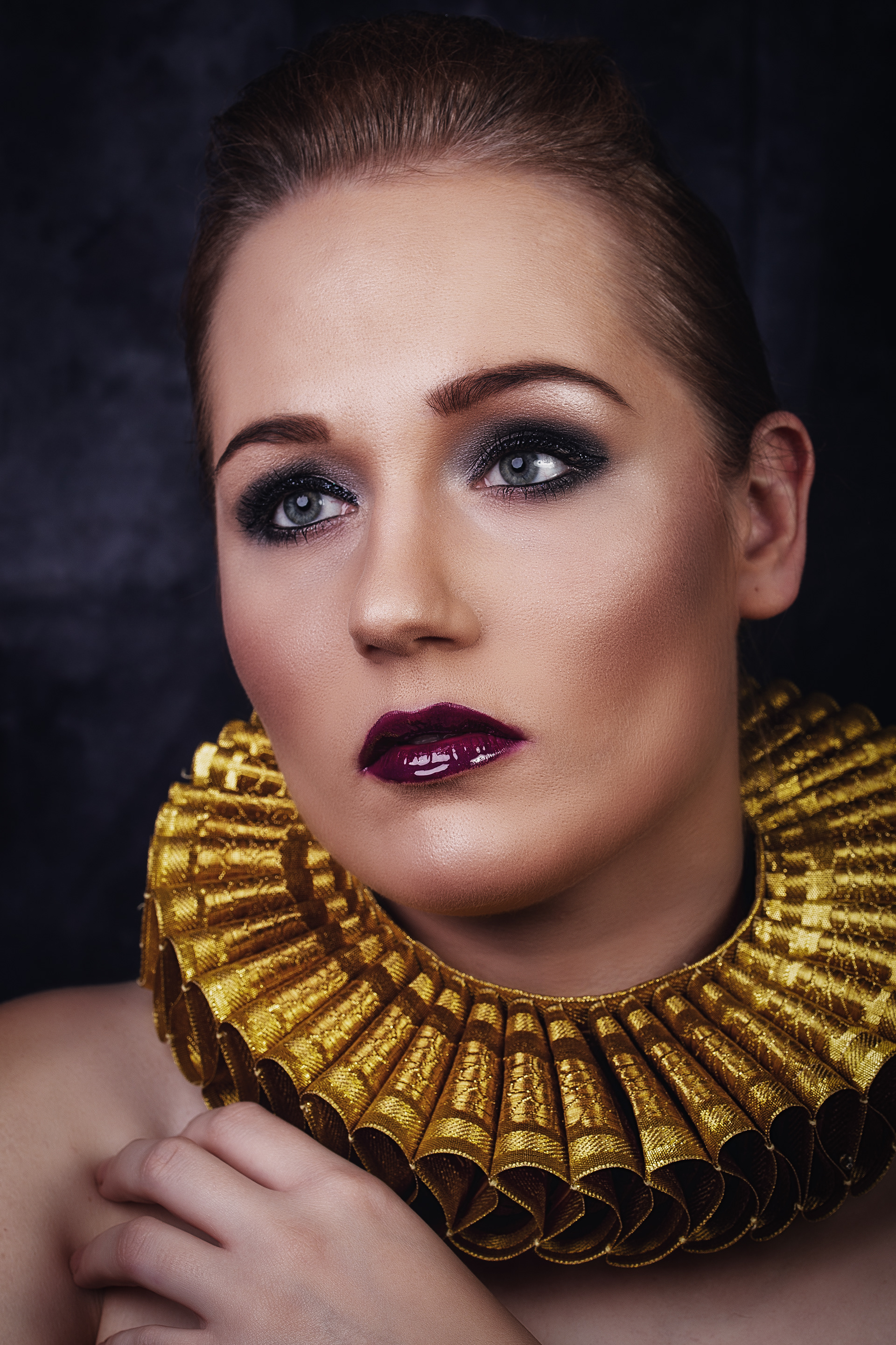 Modern Beauty of the 16th Century Publikation Jadwiga Magazine Nov.2019