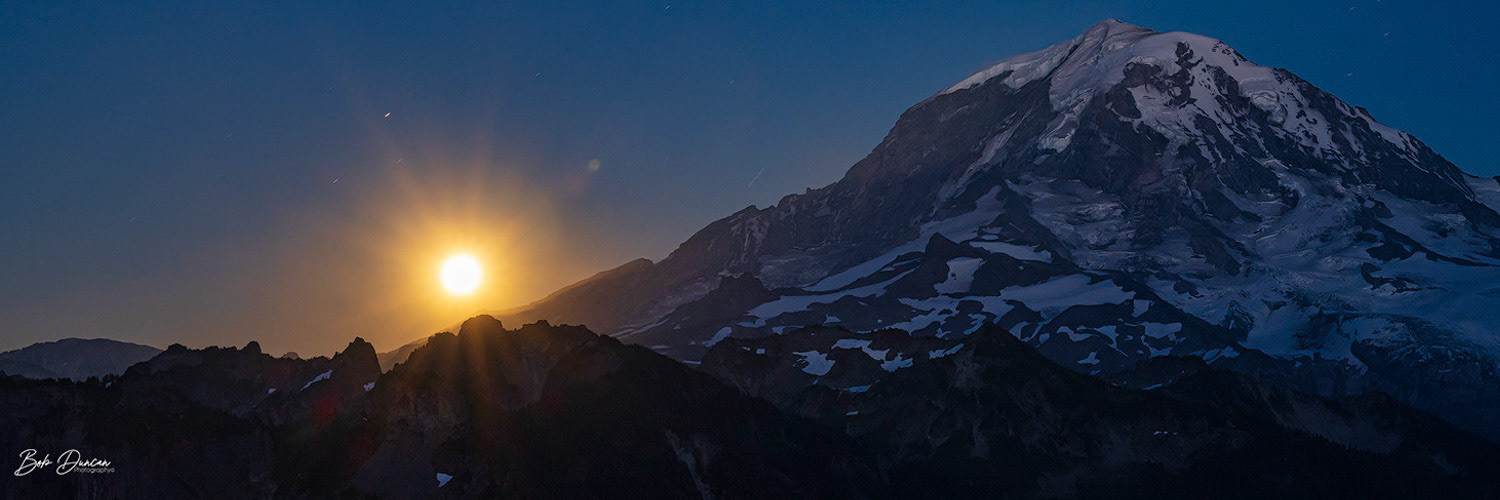 7921-Mt Rainier Moonrise