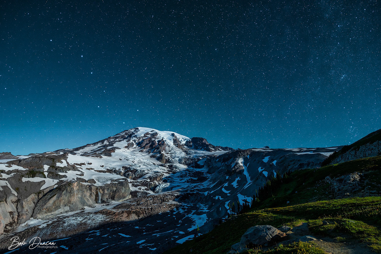 8408-Mt Rainier and Big Dipper