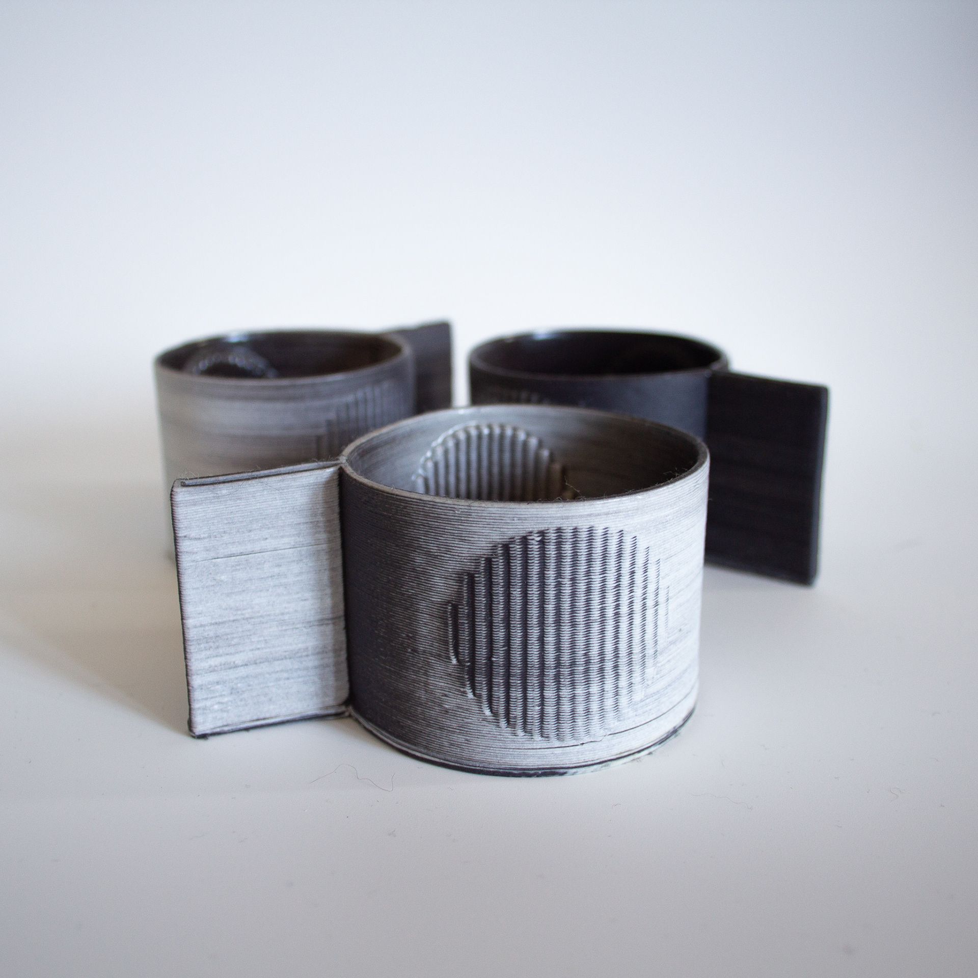 B&W Porcelain circle cups
