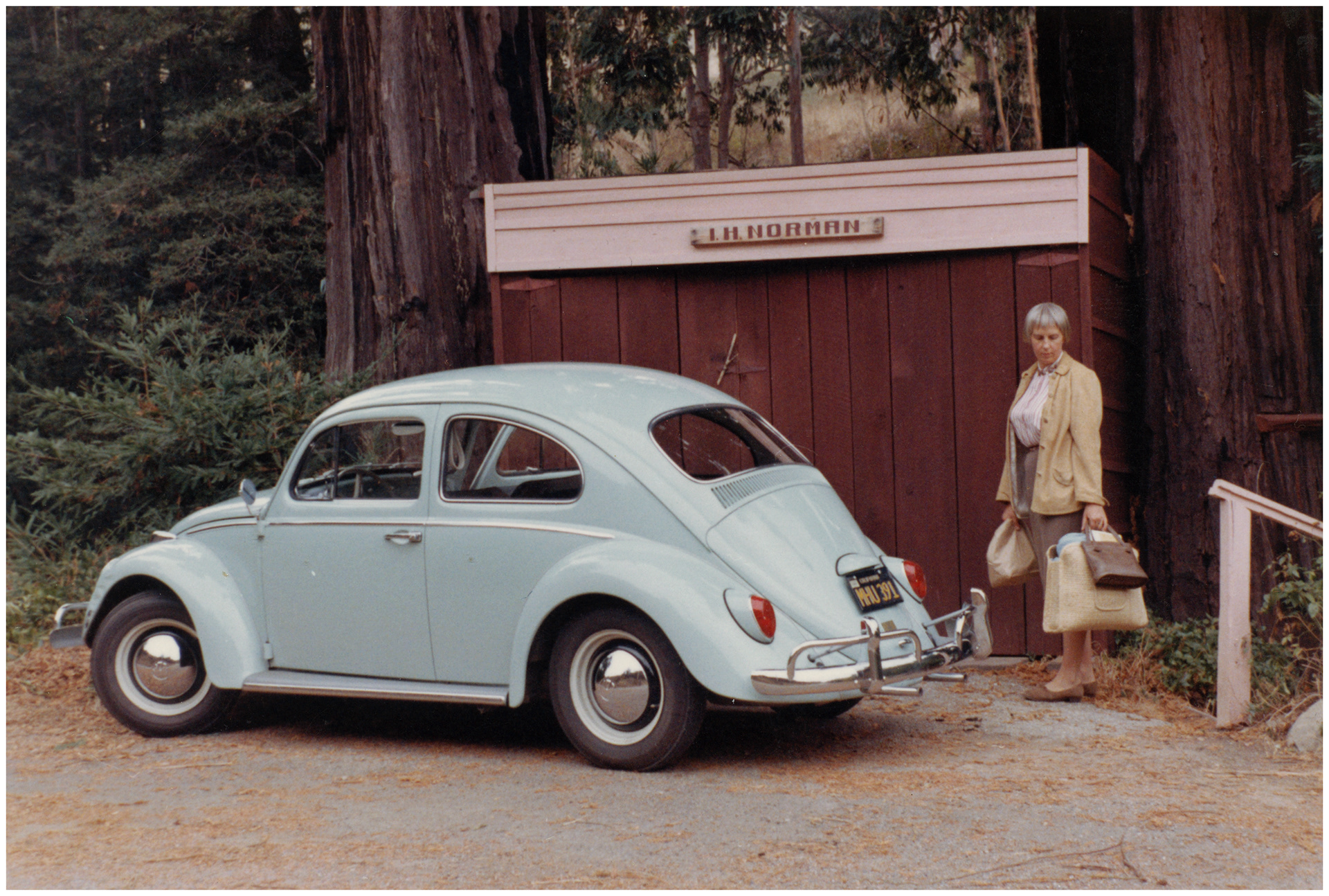 ca1960's - Hela heading to work