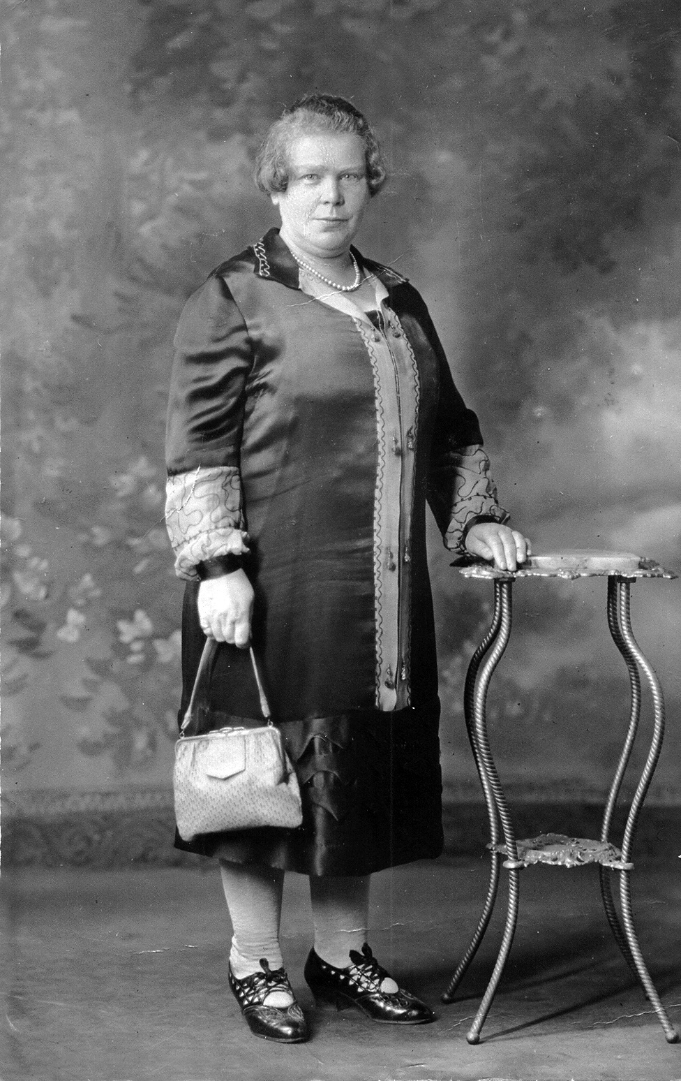 ca 1923 - Irving's mother Anna (Nachame)