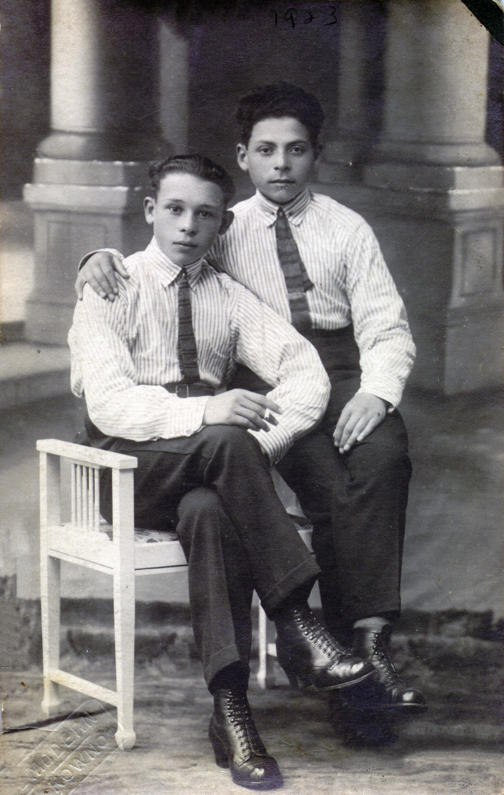 1923 - Irving with friend, Lebke