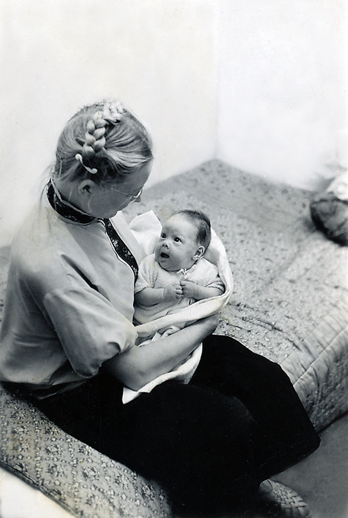 ca1943 - Irene and Maxine