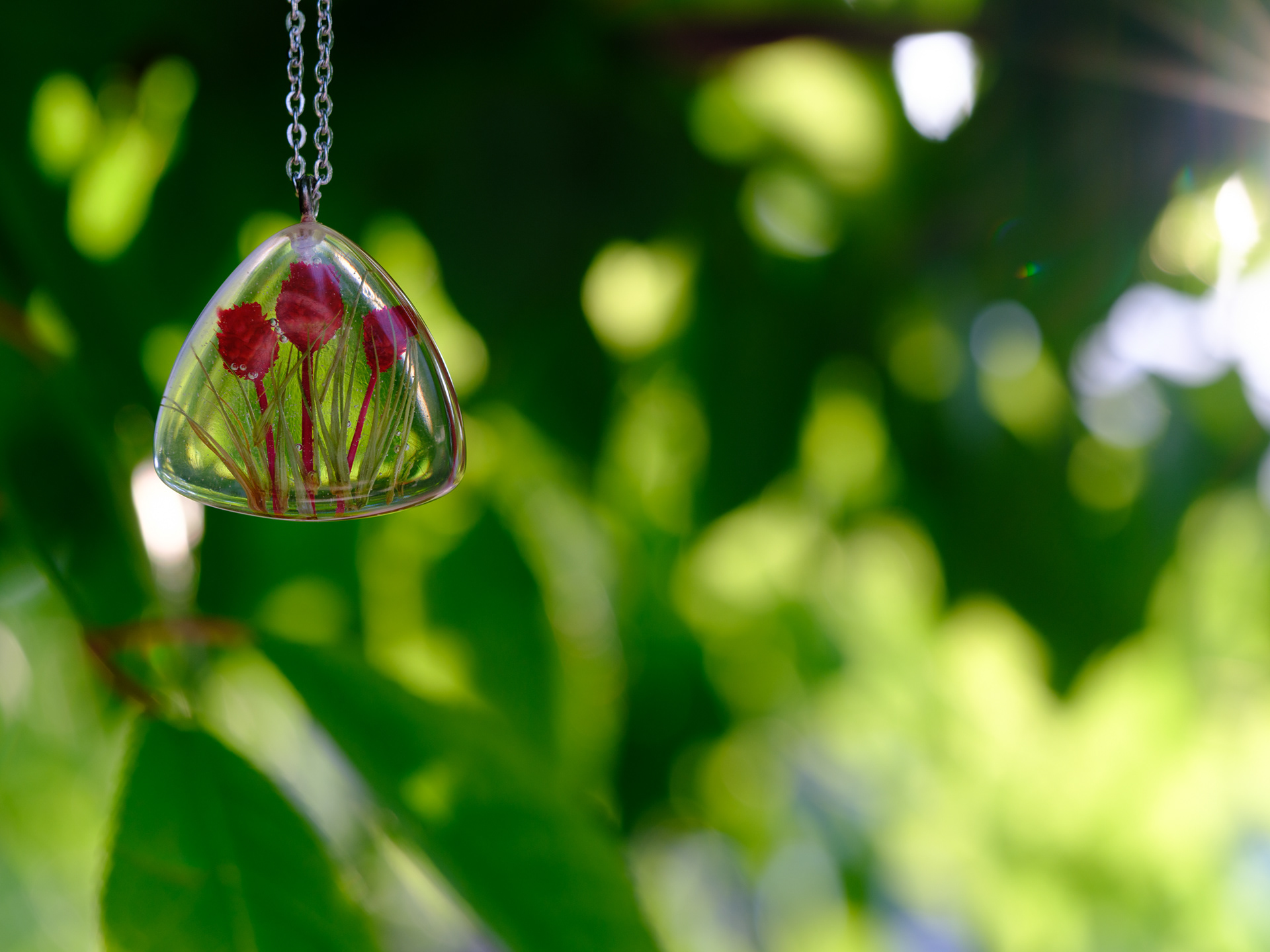 MariaLa jewelry made from flowers and resin, photographed by Sam McRae
