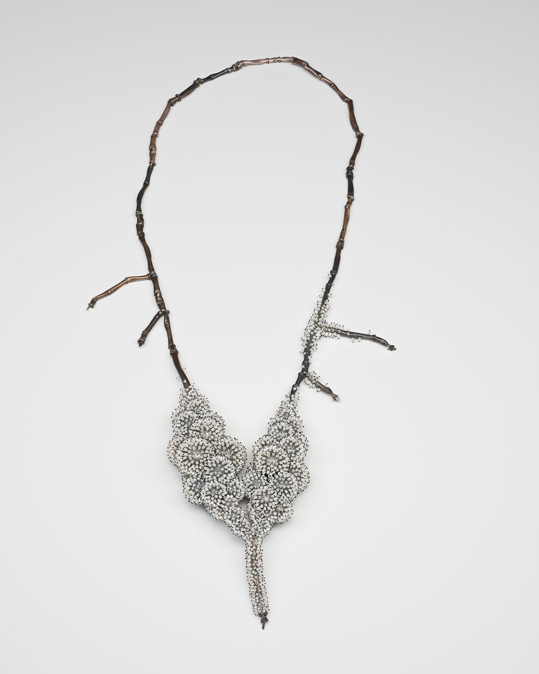 Frozen, 2018, necklace; silver, freshwater pearls, nylon, price on request Sam Tho Duong, Look, 2015, brooch; silver, freshwater pearls, nylon, €5350 Sam Tho Duong, Look, 2015, brooch; silver, freshwater pearls, nylon, €5350 Sam Tho Duong, Look, 2015, brooch; silver, freshwater pearls, nylon, €2100 Sam Tho Duong, Look, 2015, brooch; silver, freshwater pearls, nylon, €2100 Sam Tho Duong, Look, 2020, ring; silver, freshwater pearls, nylon, €1360 Sam Tho Duong, Look, 2020, ring; silver, freshwater pearls, nylon, €1360 Sam Tho Duong, Look, 2020, ring; silver, freshwater pearls, nylon, €1840 Sam Tho Duong, Look, 2020, ring; silver, freshwater pearls, nylon, €1840 Sam Tho Duong, Look, 2019, ring; silver, freshwater pearls, nylon €1940 Sam Tho Duong, Look, 2019, ring; silver, freshwater pearls, nylon €1940 Sam Tho Duong, A&T, 2019, brooch; silver, freshwater pearls, nylon, €1260 Sam Tho Duong, A&T, 2019, brooch; silver, freshwater pearls, nylon, €1260 Sam Tho Duong, A&T, 2019, brooch; silver, freshwater pearls, nylon, €1260 Sam Tho Duong, A&T, 2019, brooch; silver, freshwater pearls, nylon, €1260 Sam Tho Duong, A&T, 2019, brooch; silver, freshwater pearls, nylon, €1260 Sam Tho Duong, A&T, 2019, brooch; silver, freshwater pearls, nylon, €1260 Sam Tho Duong, A&T, 2019, brooch; silver, freshwater pearls, nylon, €1260 Sam Tho Duong, A&T, 2019, brooch; silver, freshwater pearls, nylon, €1260 Sam Tho Duong, A&T, 2019, brooch; silver, freshwater pearls, nylon, €1260 Sam Tho Duong, A&T, 2019, brooch; silver, freshwater pearls, nylon, €1260 Sam Tho Duong, Frozen, 2018, necklace; silver, freshwater pearls, nylon, price on request Sam Tho Duong, Frozen, 2018, necklace; silver, freshwater pearls, nylon, price on request Sam Tho Duong, Look, 2015, brooch; silver, freshwater pearls, nylon, €5350 Sam Tho Duong, Look, 2015, brooch