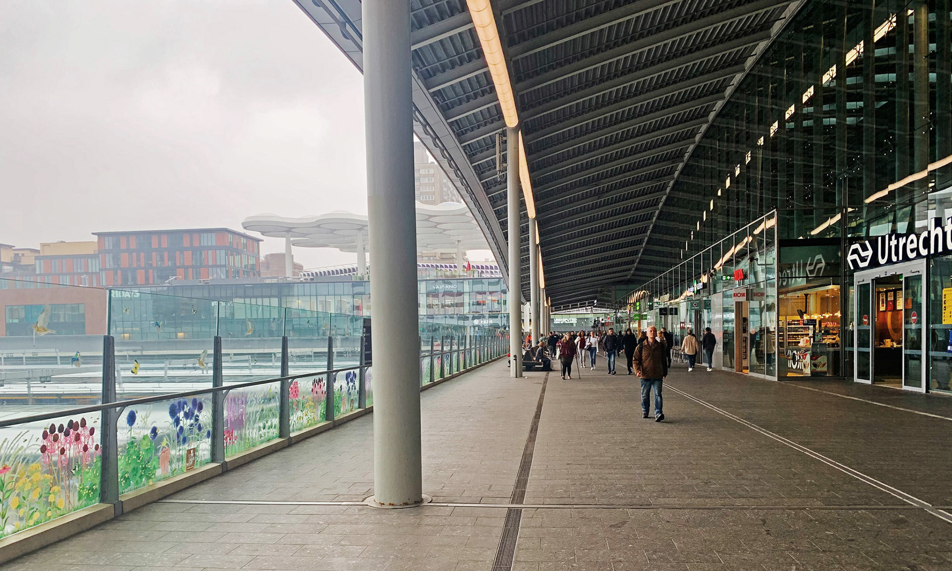 Illustrations for Station Utrecht Centraal, Patricia Hooning