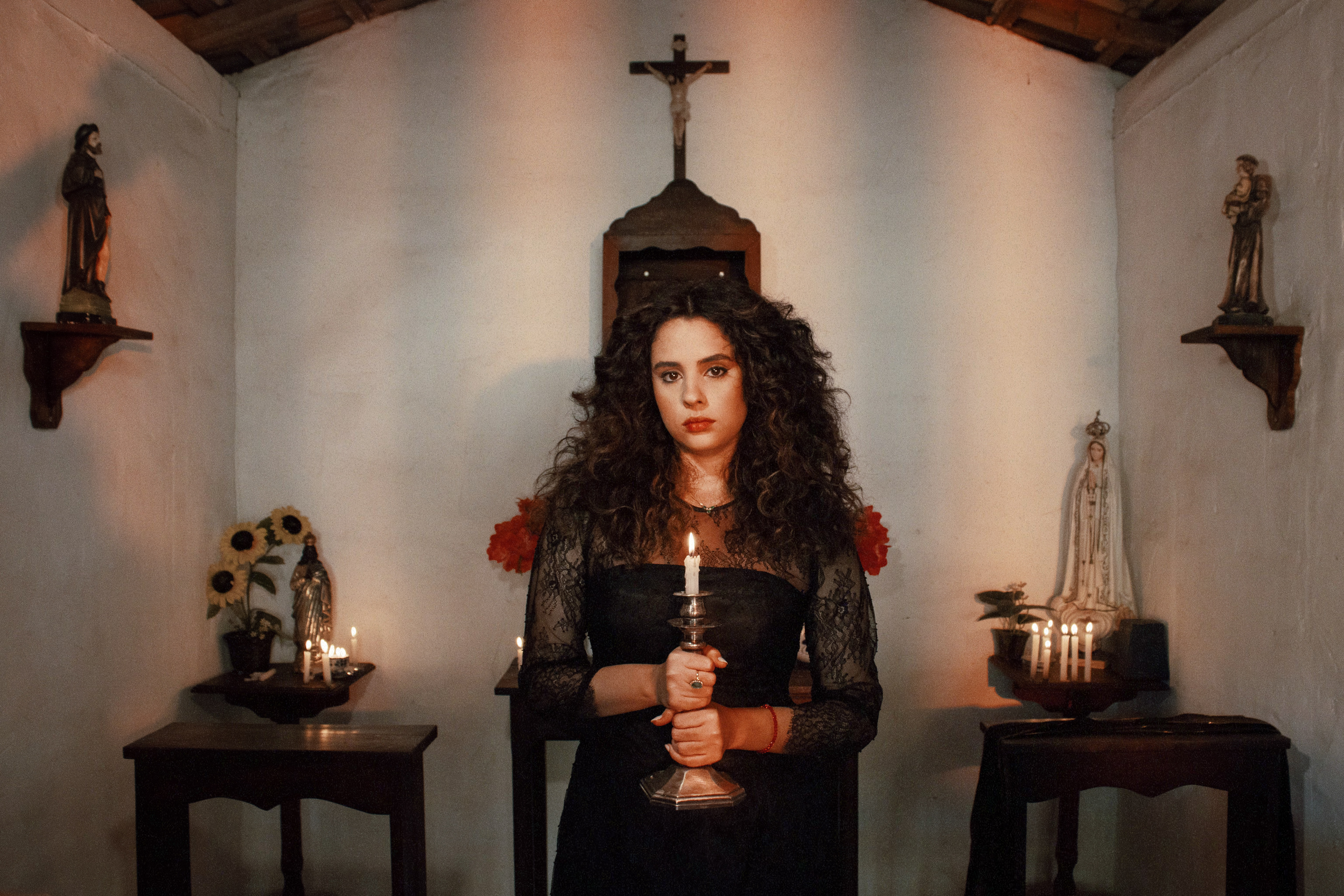 Mariana Valentina - Clipe Gethsemane, 2025