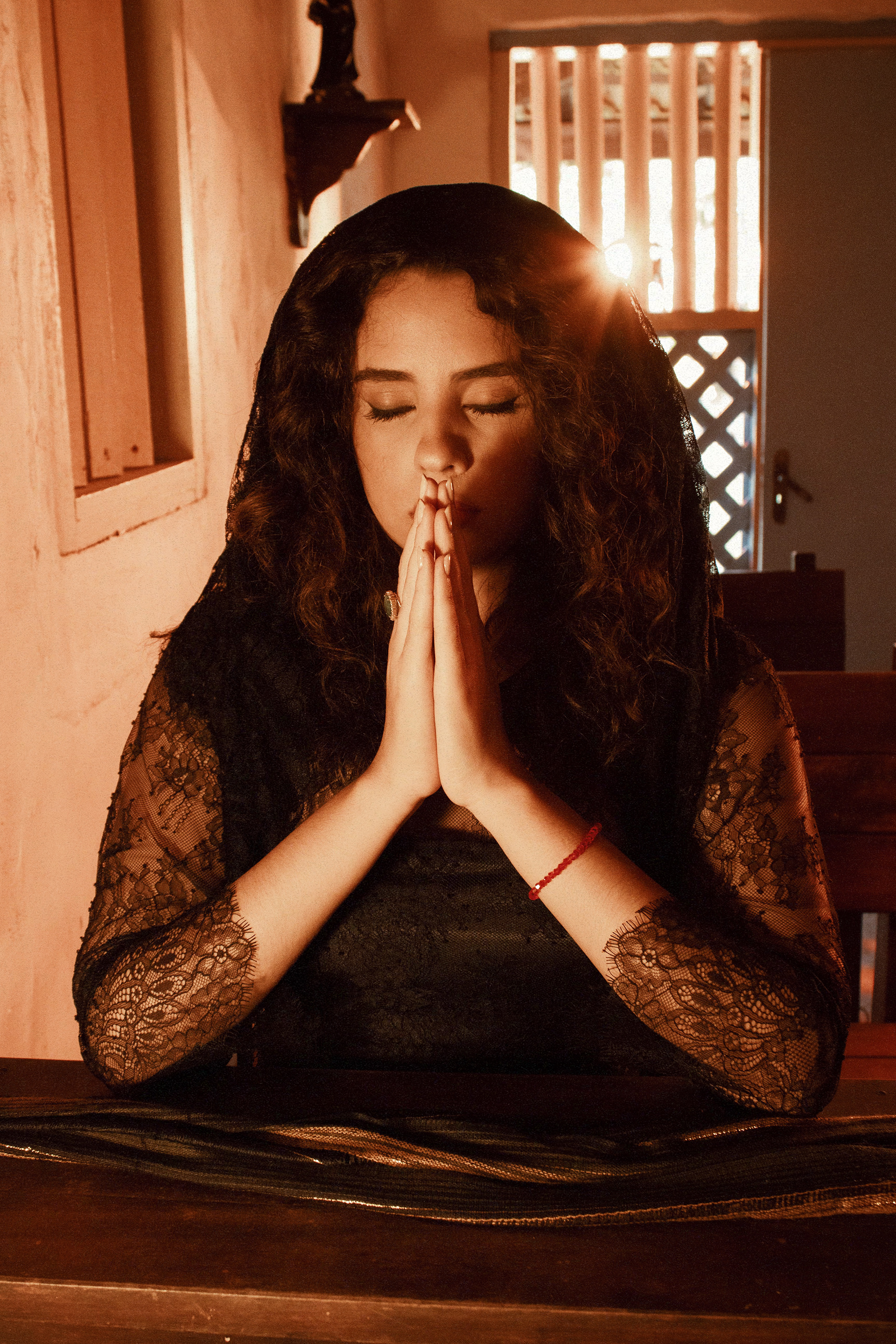Mariana Valentina - Clipe Gethsemane, 2025