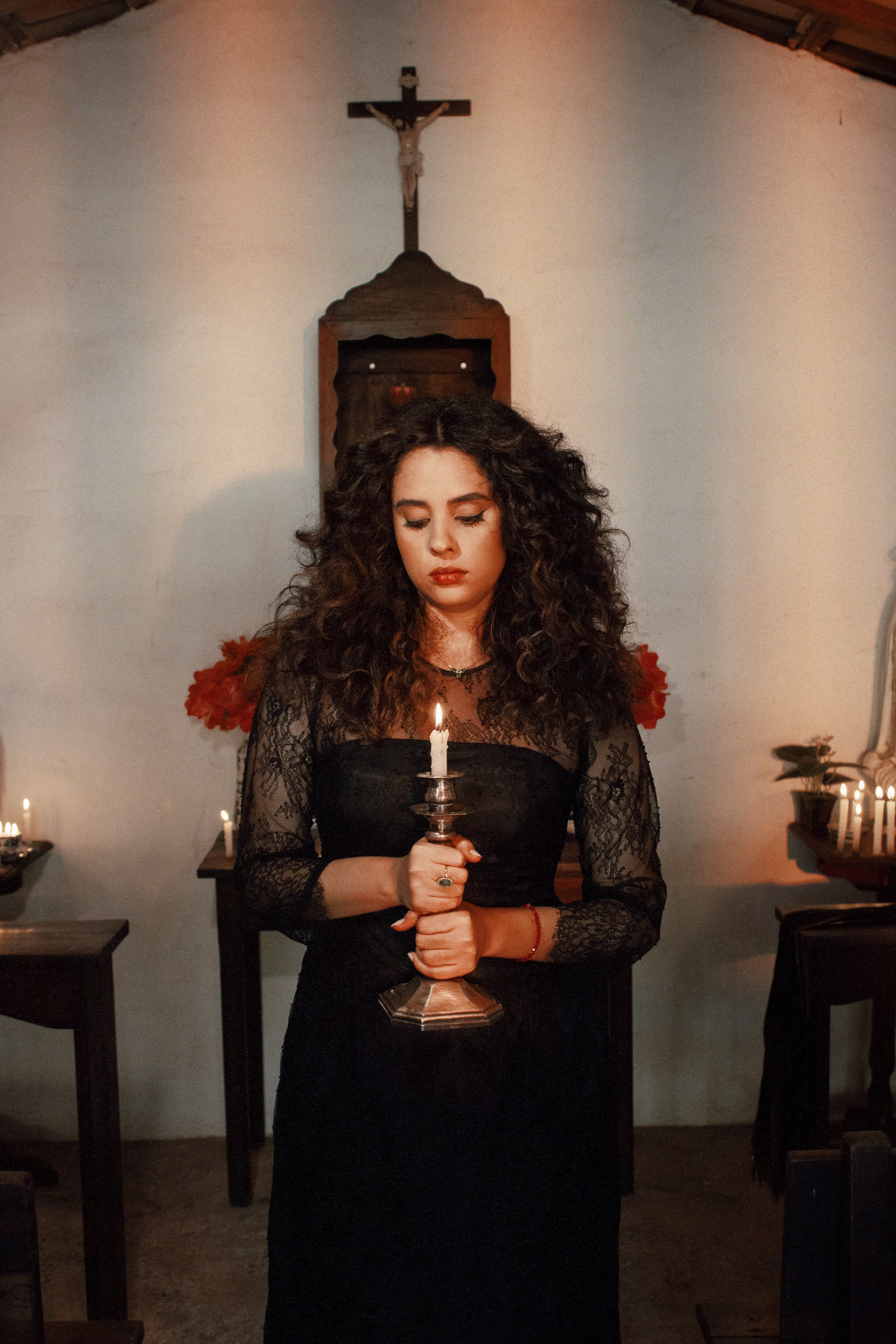 Mariana Valentina - Clipe Gethsemane, 2025