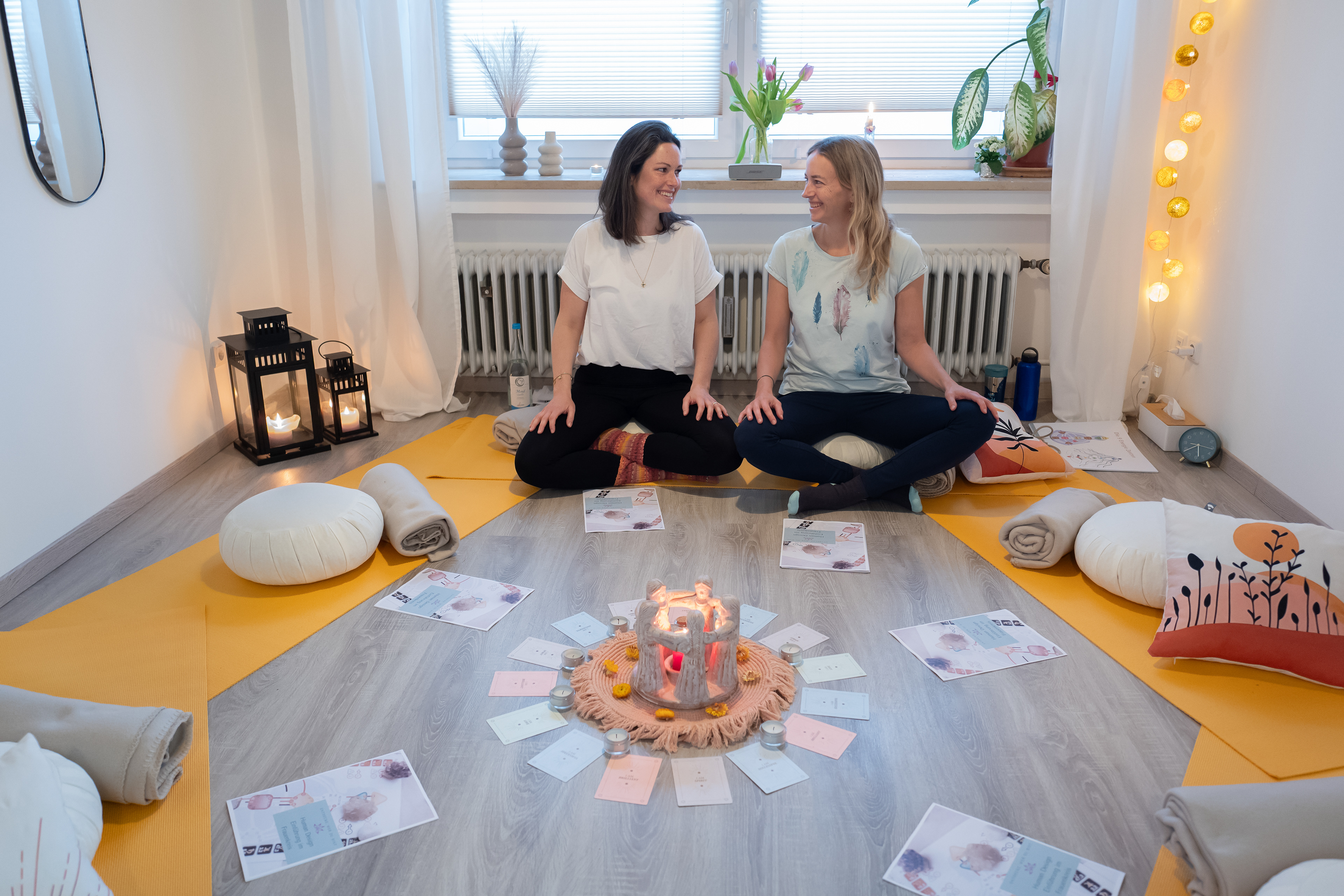 FRAUENKREIS | PIA KARWENDEL DOULA & FAY ERIS