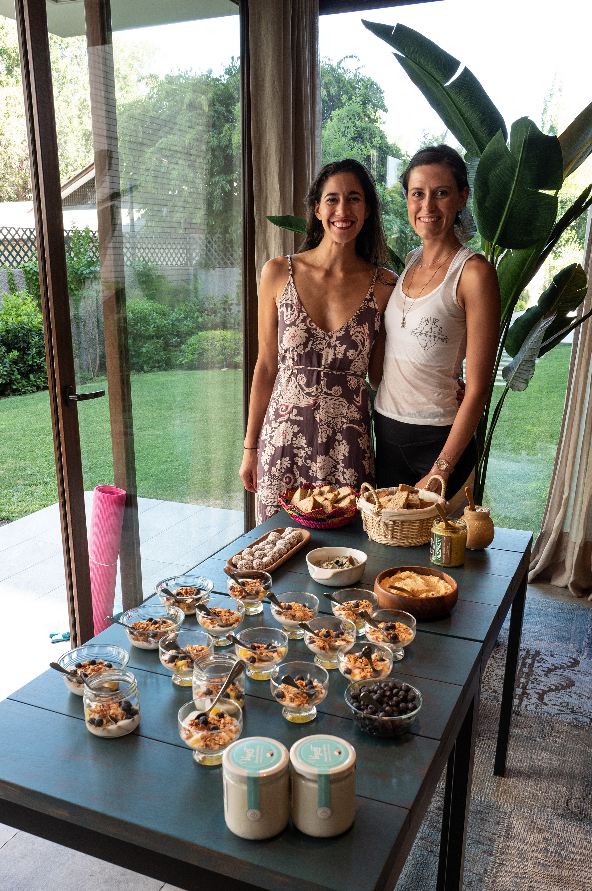 YOGA & NUTRICION | TANIA MARTI YOGA & DANIELA HERRERA NUTRI