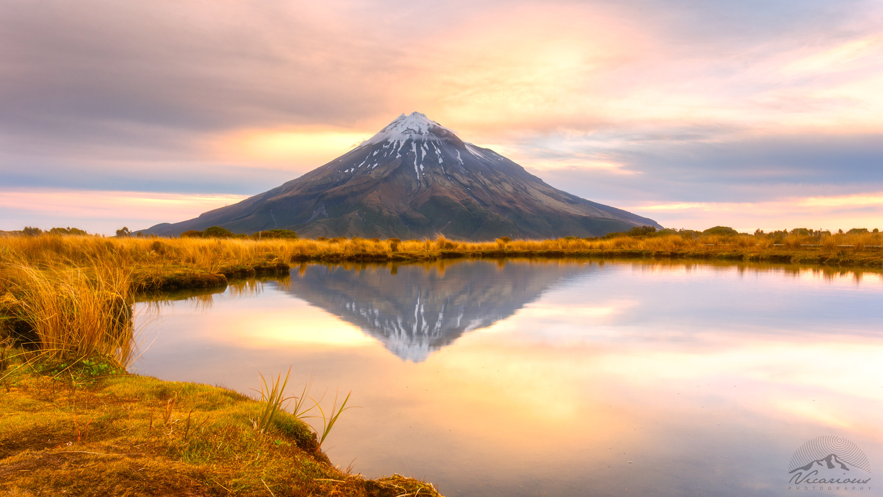 Pouakai Tarn | Taranaki