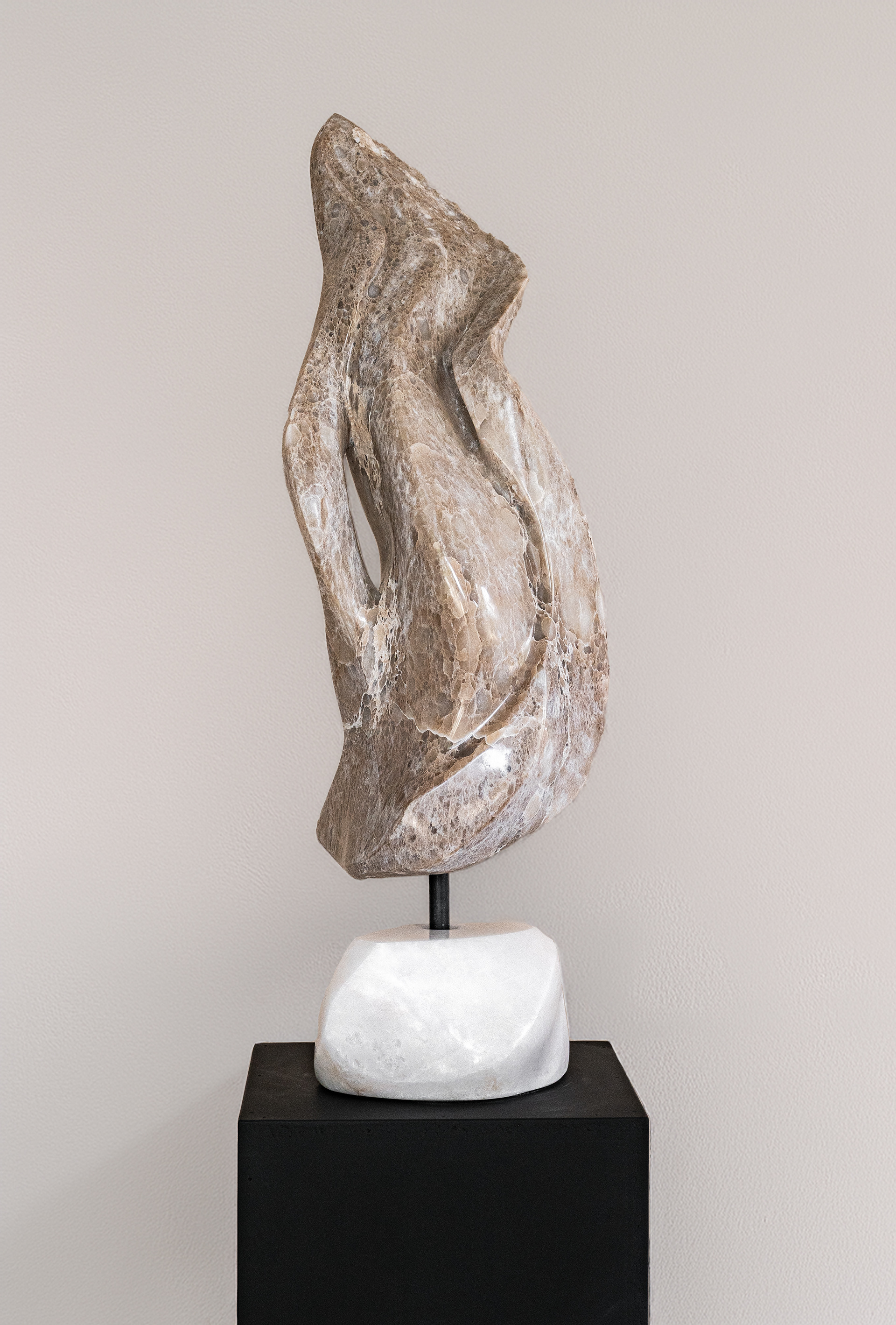 Perseverancia , 2024 80 x 25 x 25 cm. Disponible