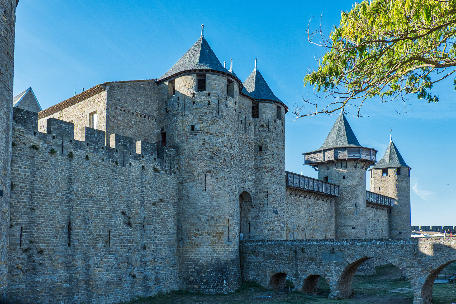 Main entry, porte narbonnaise