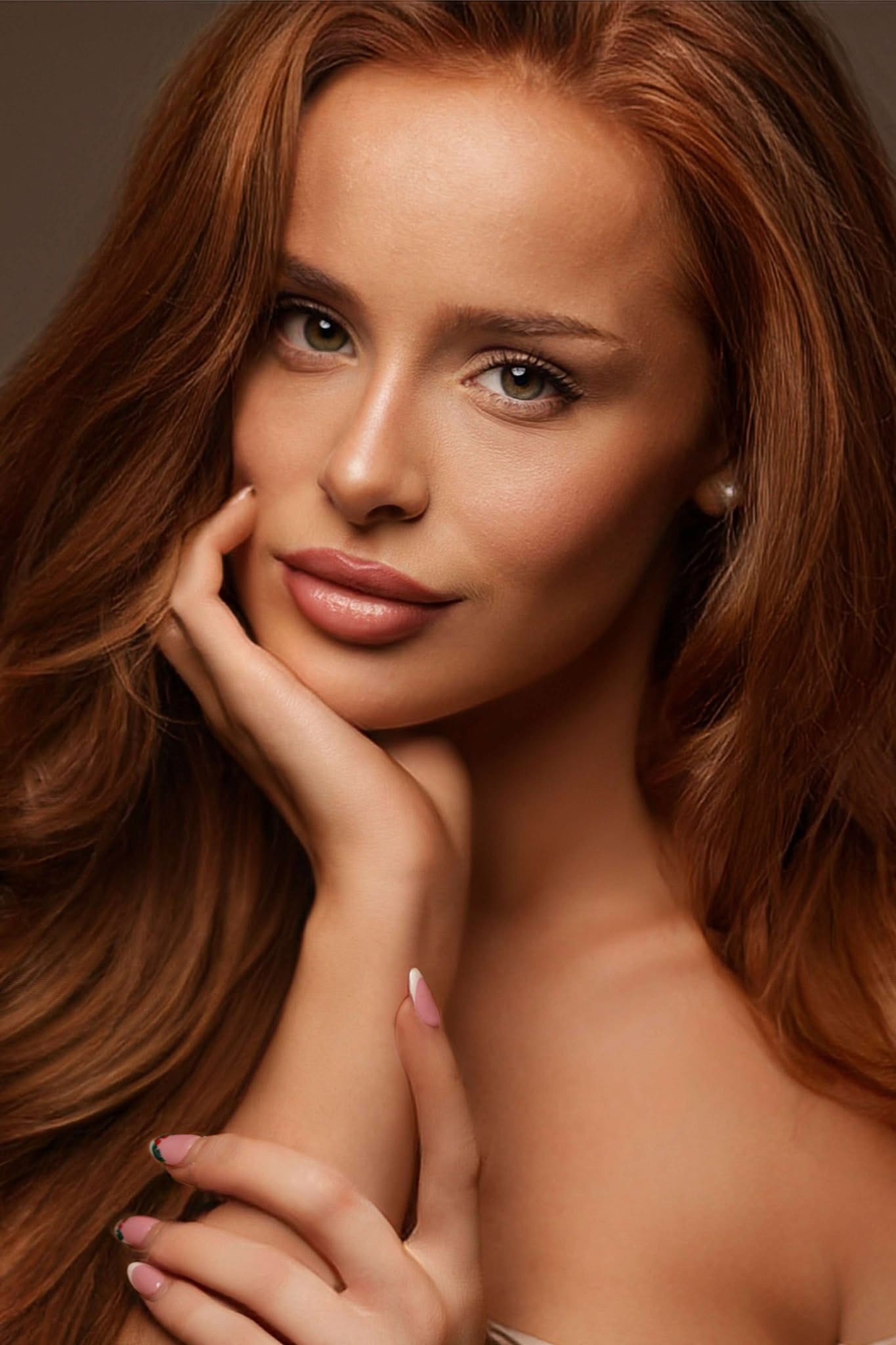 Amy Hollingworth