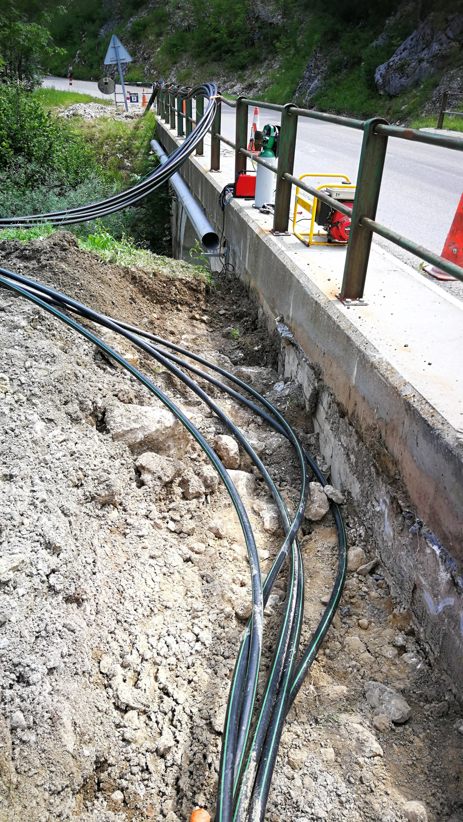 Manutention et positionnement du tube