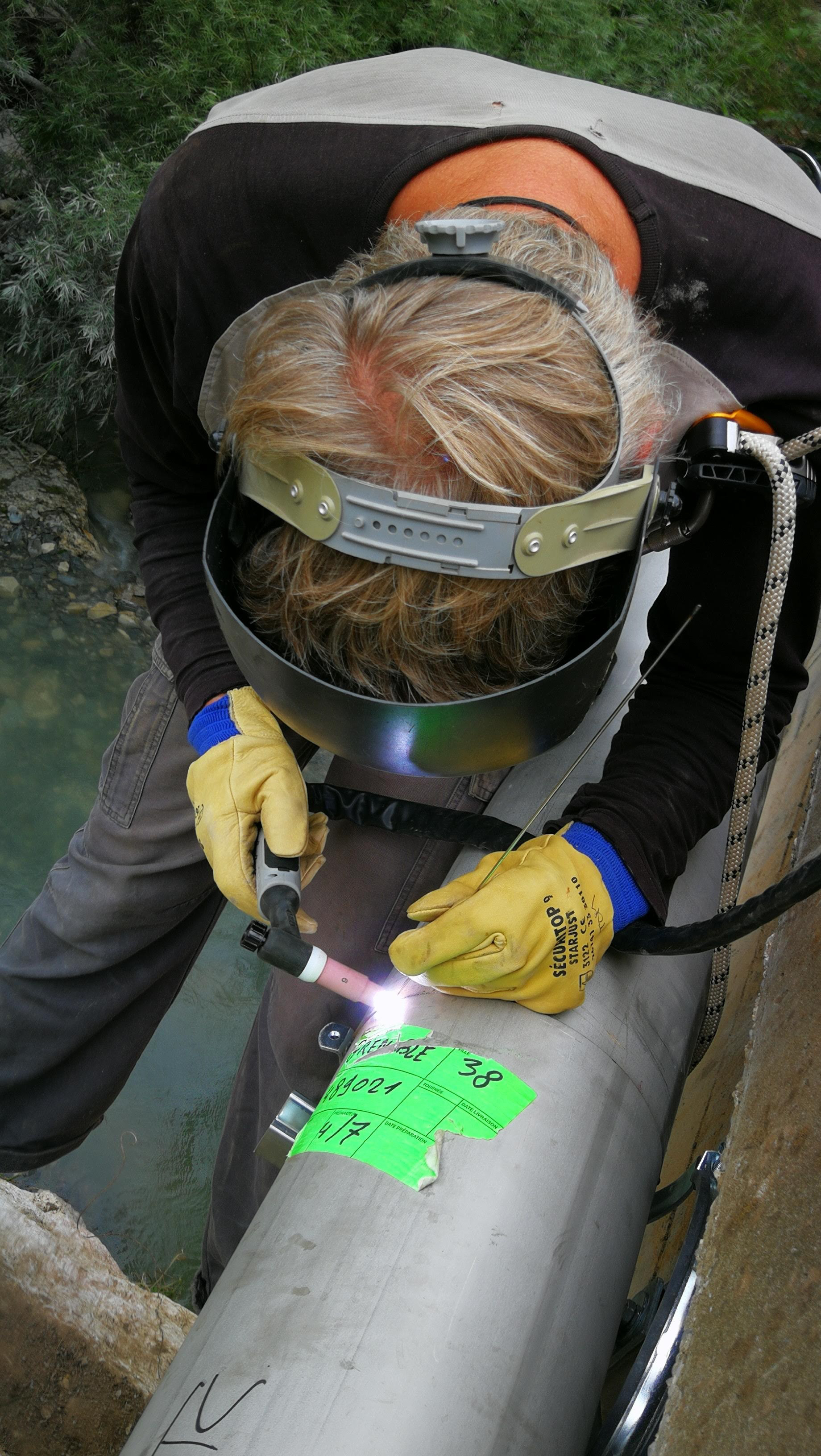 Soudure en position du tube par section de 6m linéaires
