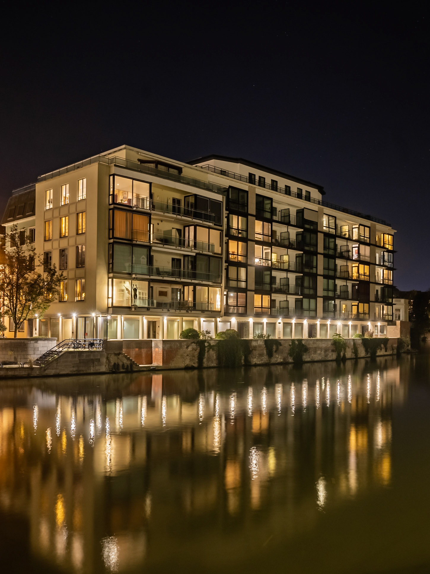 Residence at Ketelpoort at night, Ghent 2022