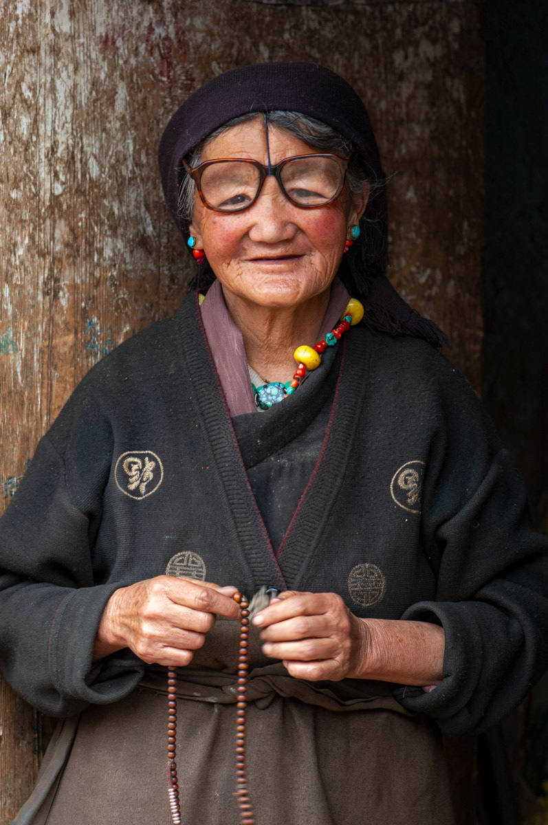 An elderley lady in Tibet