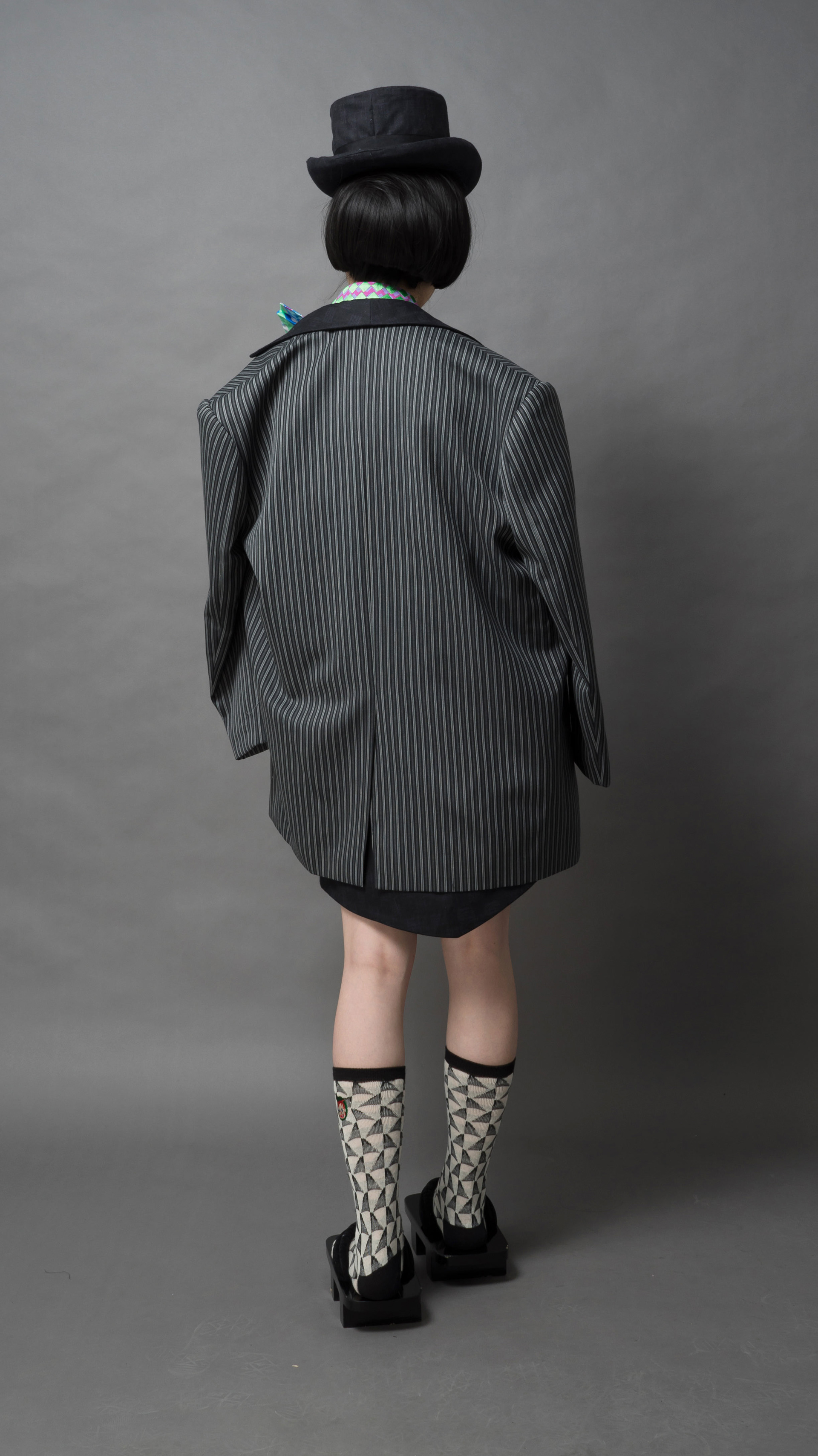 Different Angles of the LOOK II 4