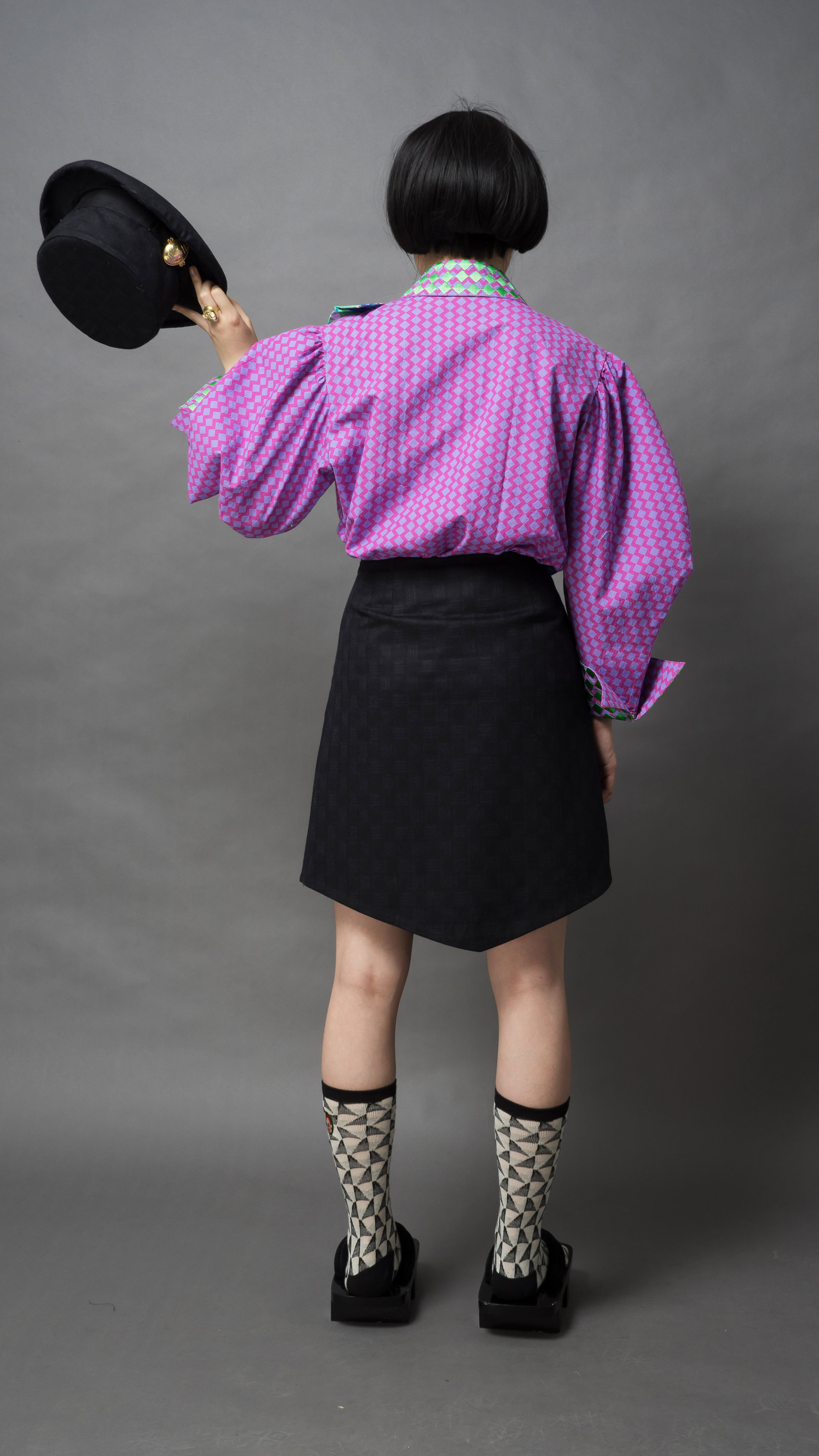 Different Angles of the LOOK II 3