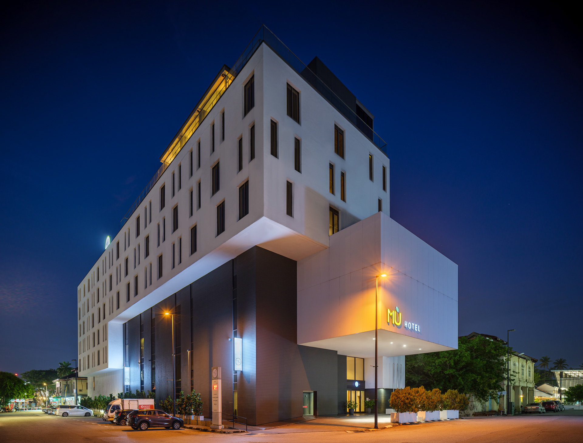 MÙ Hotel