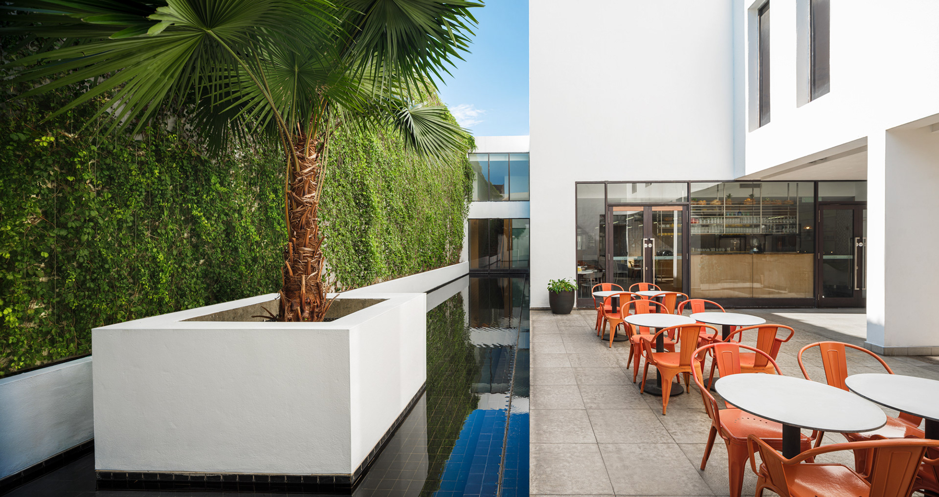 MÙ Hotel