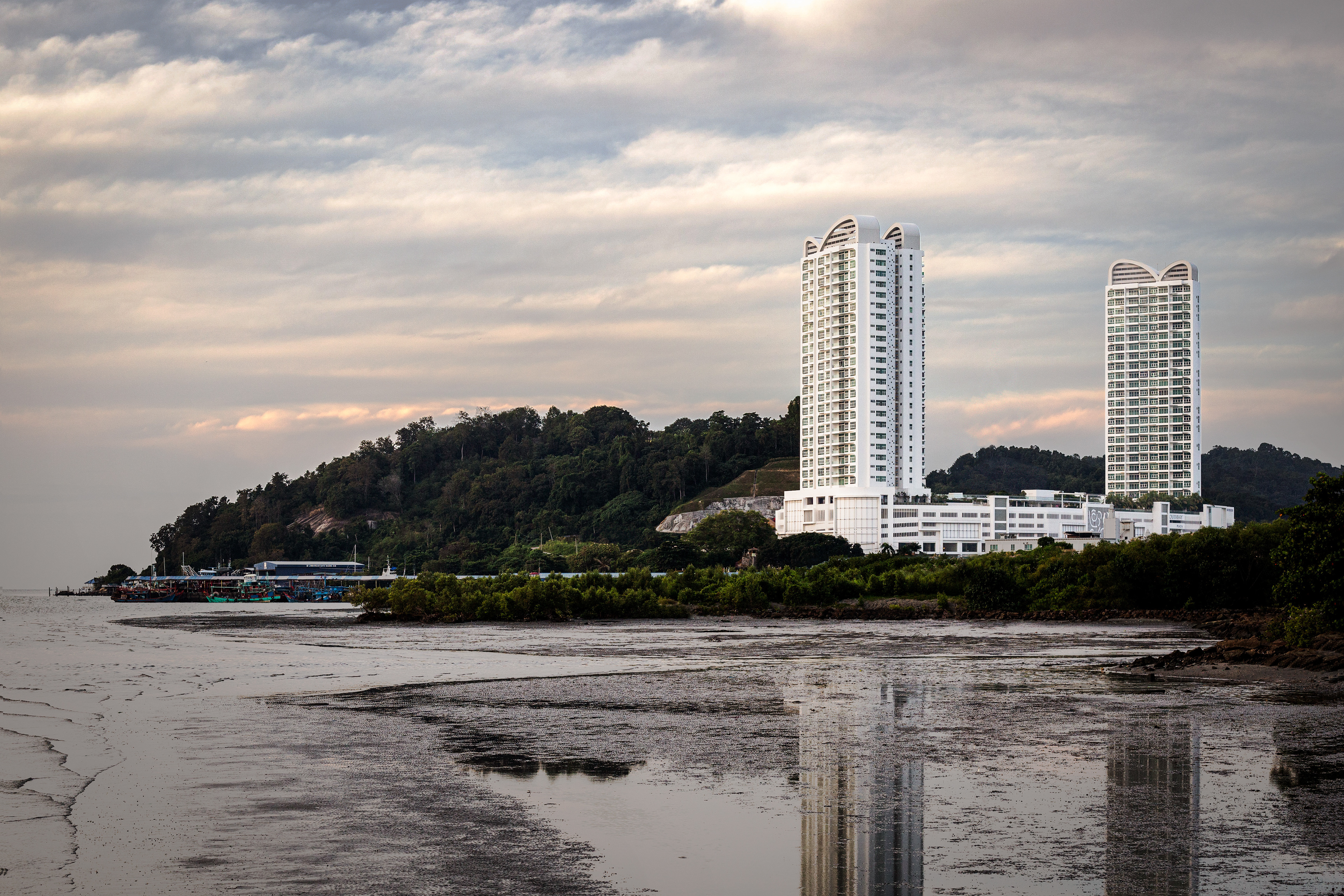 Southbay Plaza Residence