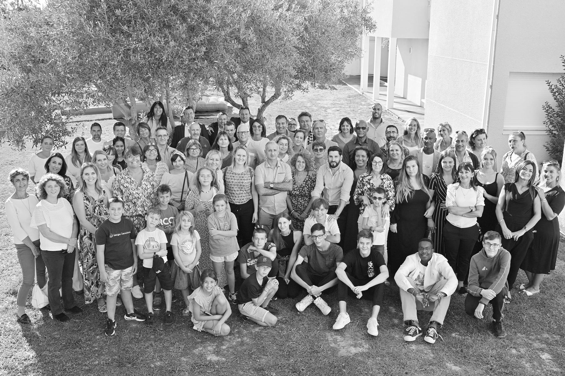 Reportage photo en immersion auprès des enfants. Village d'AGDE.